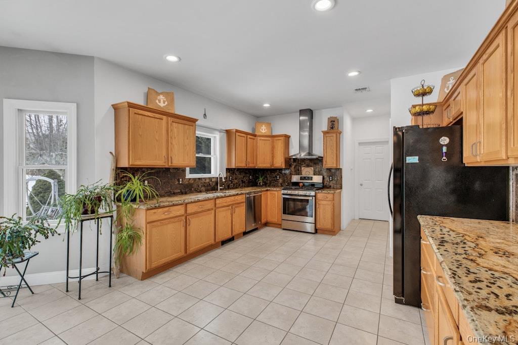 #13 photo, 2655 Rocky Point Road, سوفولك East Marion , NY 11939