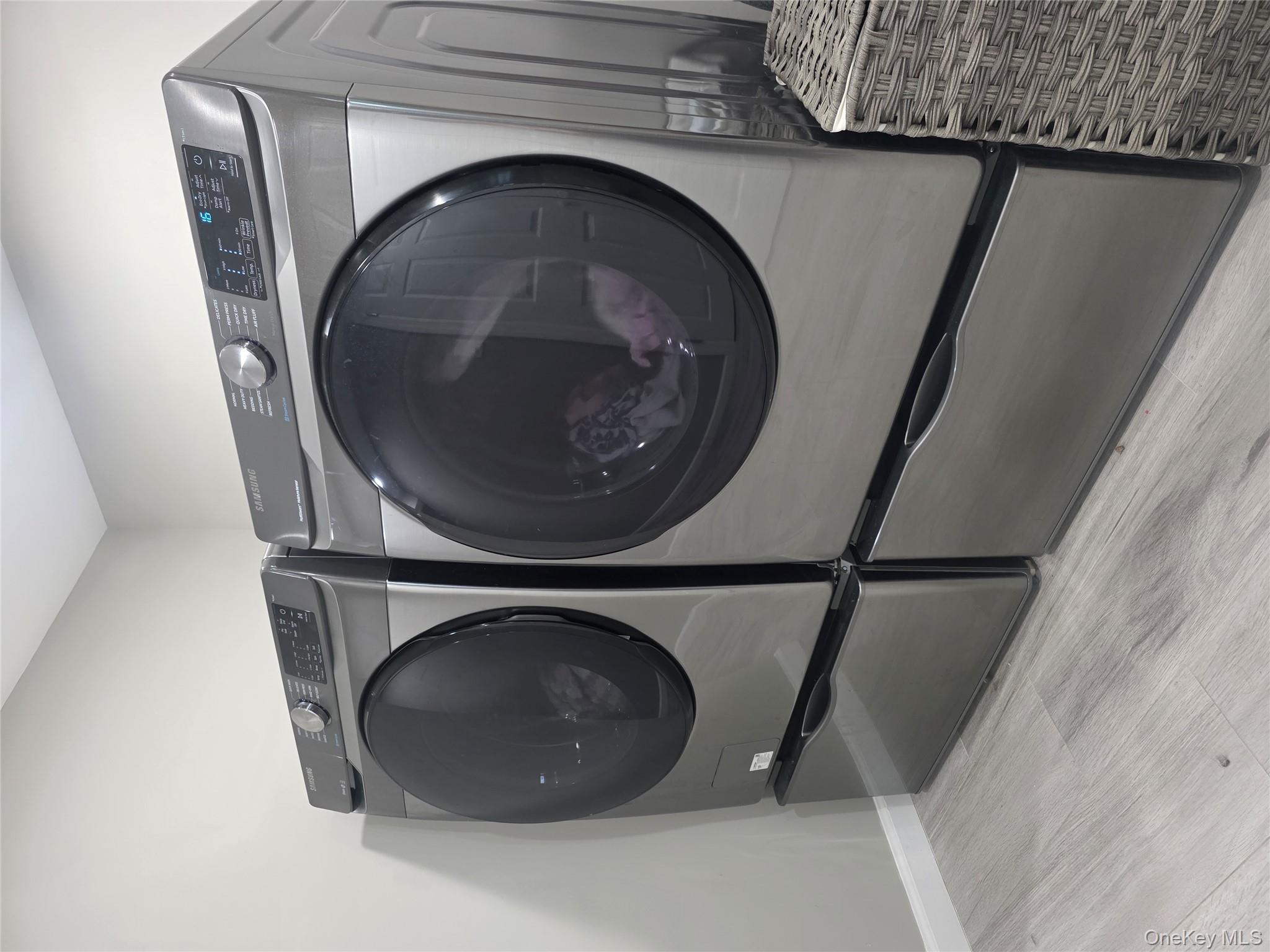 #12 photo, 181 Barrymore Boulevard, Franklin Square , NY 11010