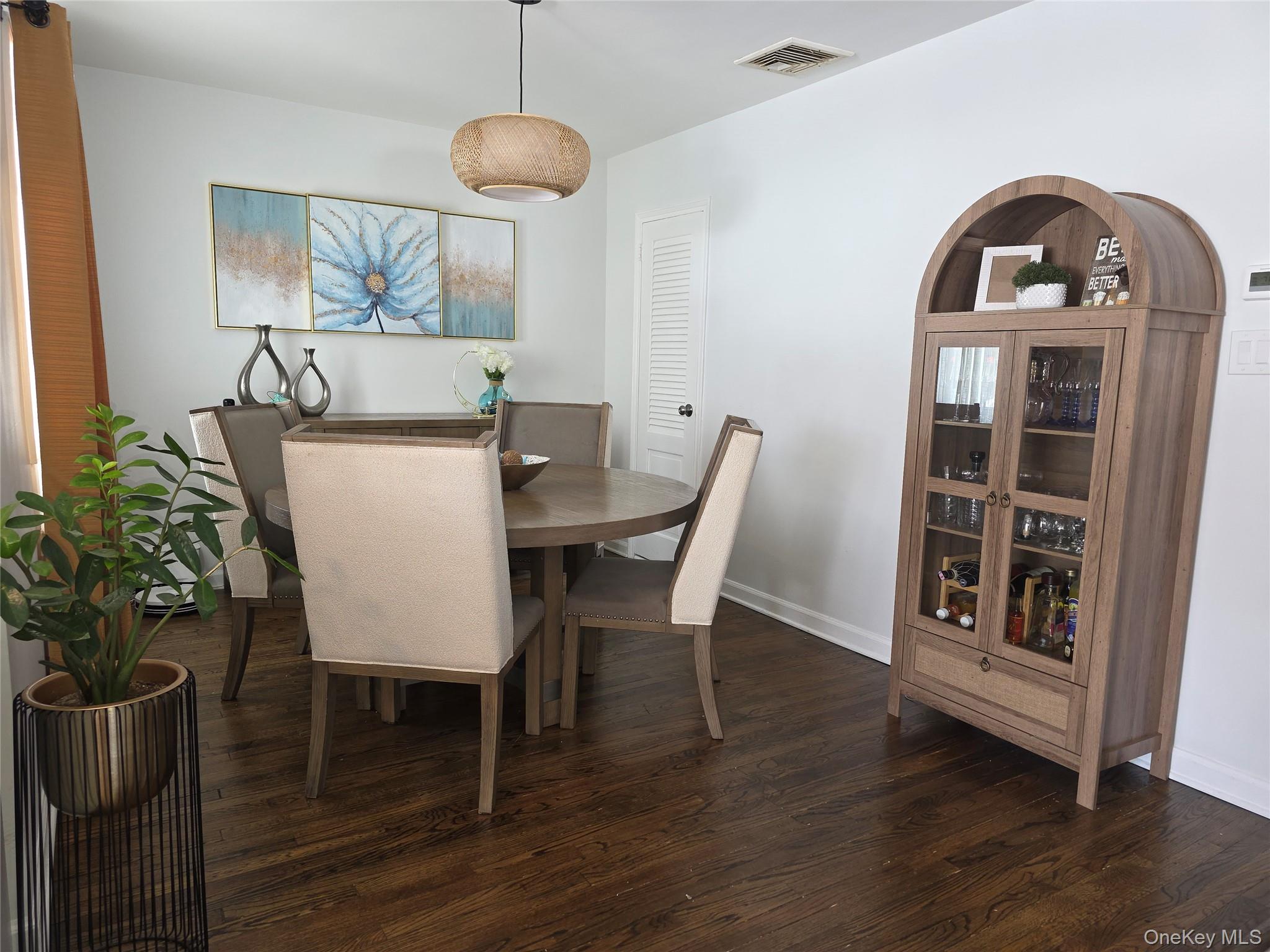 #4 photo, 181 Barrymore Boulevard, Franklin Square , NY 11010