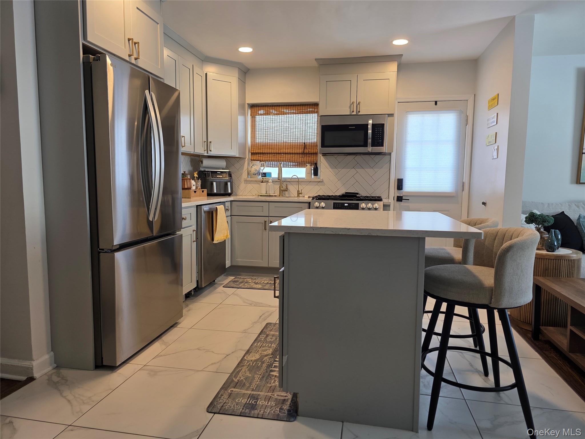 #5 photo, 181 Barrymore Boulevard, Franklin Square , NY 11010