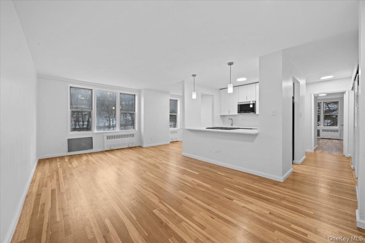 #7 photo, 5425 Valles Avenue, برونكس Bronx , NY 10471