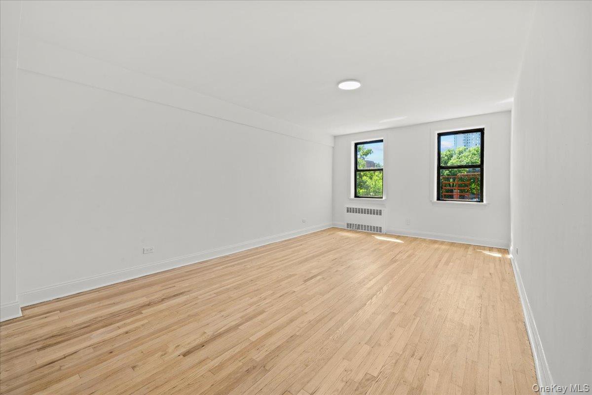 #8 photo, 3260 Netherland Avenue, Bronx , NY 10463