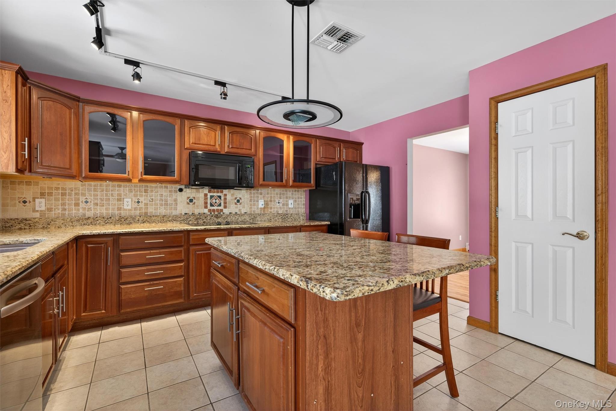 #17 photo, 8 Cardinal Court, Tuxedo Park , NY 10987