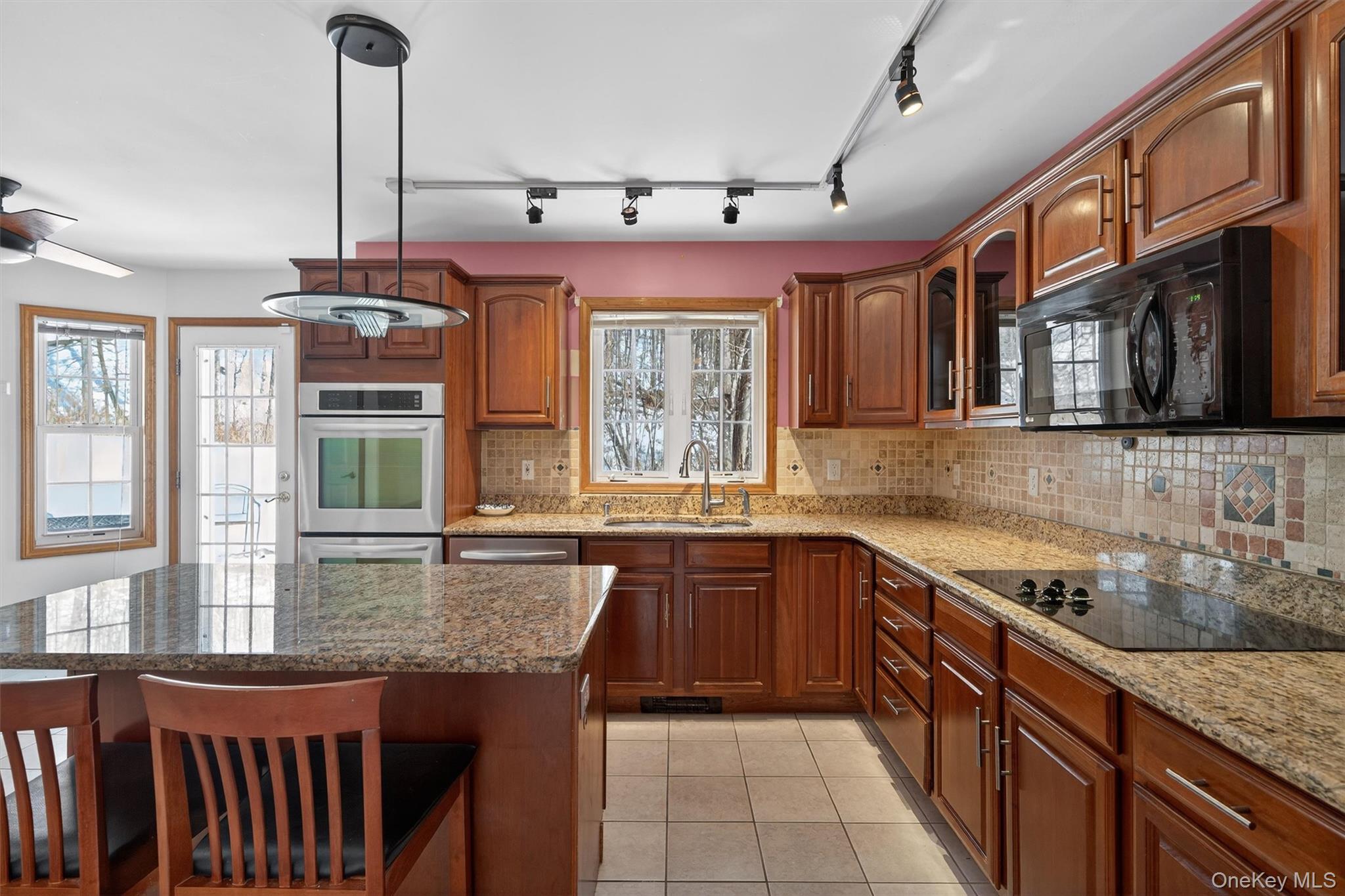 #19 photo, 8 Cardinal Court, Tuxedo Park , NY 10987