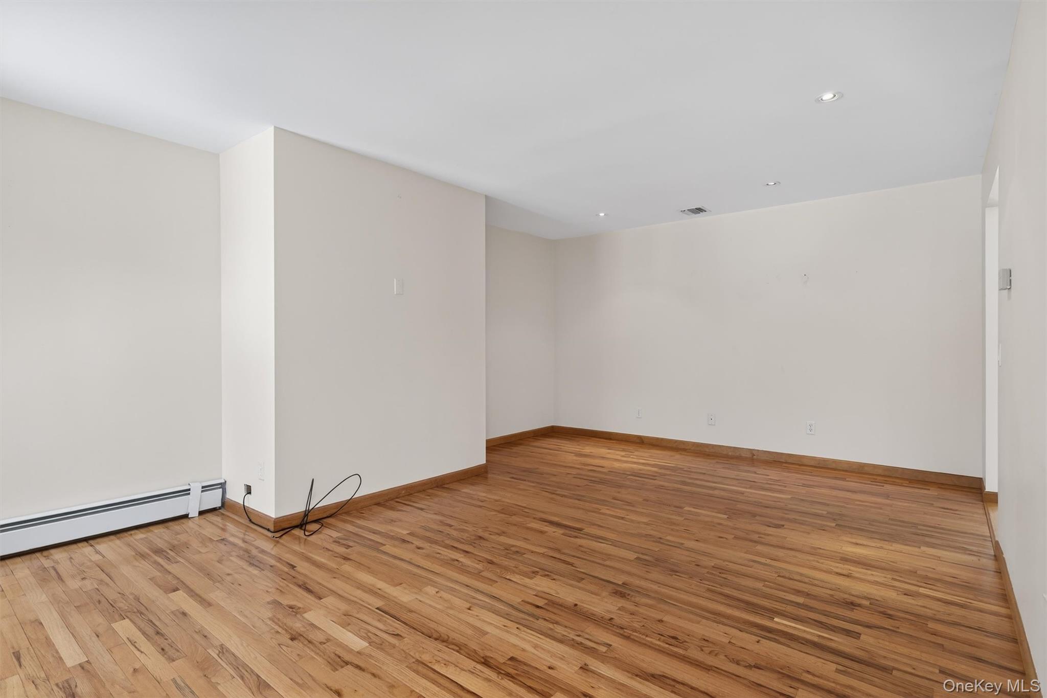 #8 photo, 8 Cardinal Court, Tuxedo Park , NY 10987