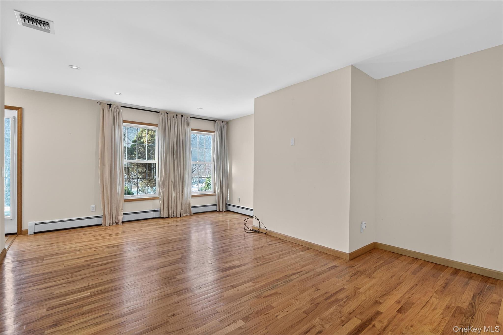 #9 photo, 8 Cardinal Court, Tuxedo Park , NY 10987