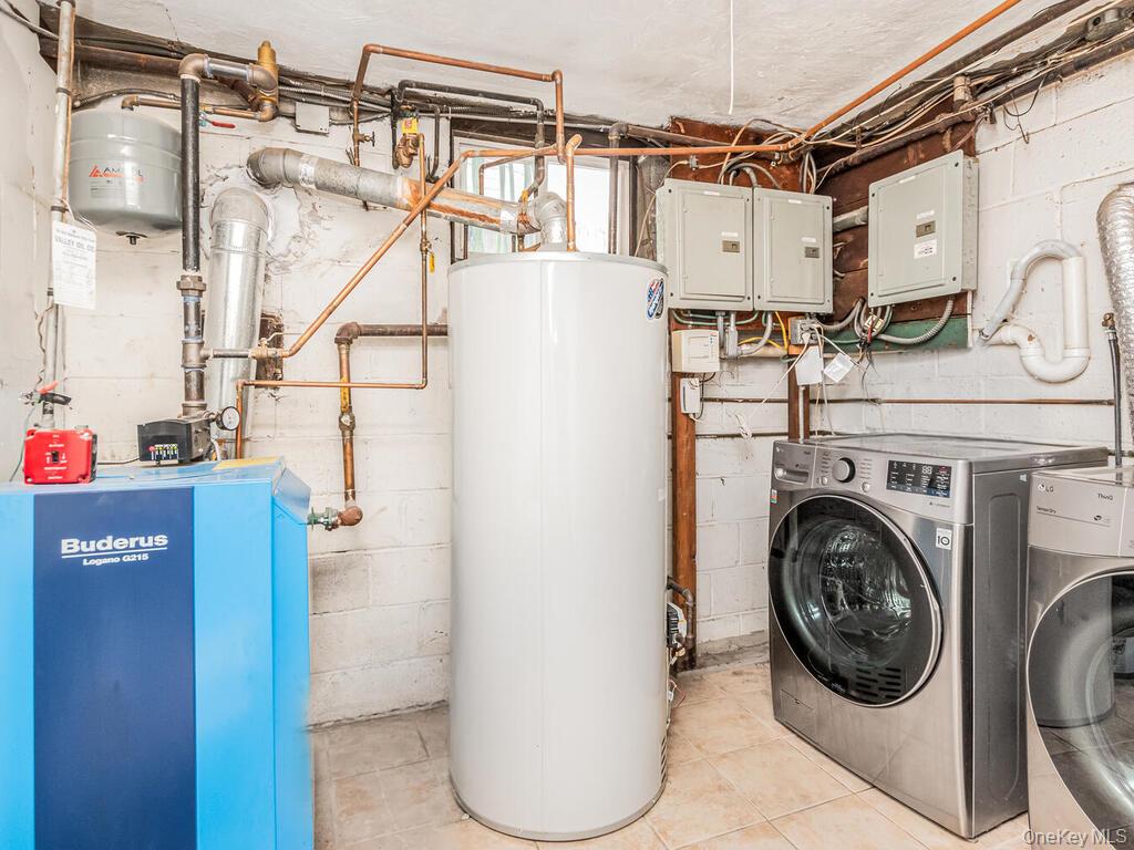 #16 photo, 2096 Central Park Avenue, Yonkers , NY 10710