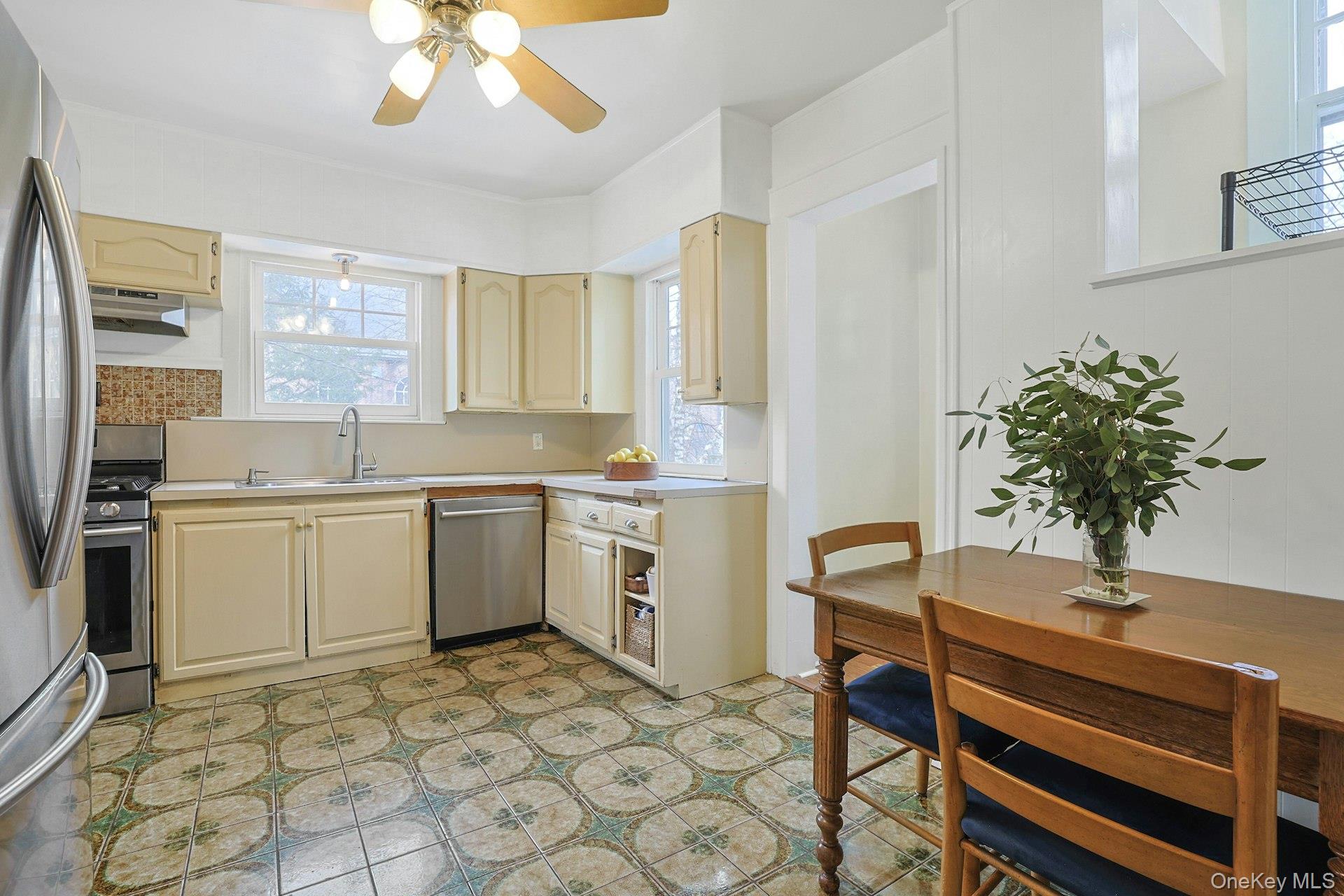 #15 photo, 22 Dearborn Street, New Rochelle , NY 10801