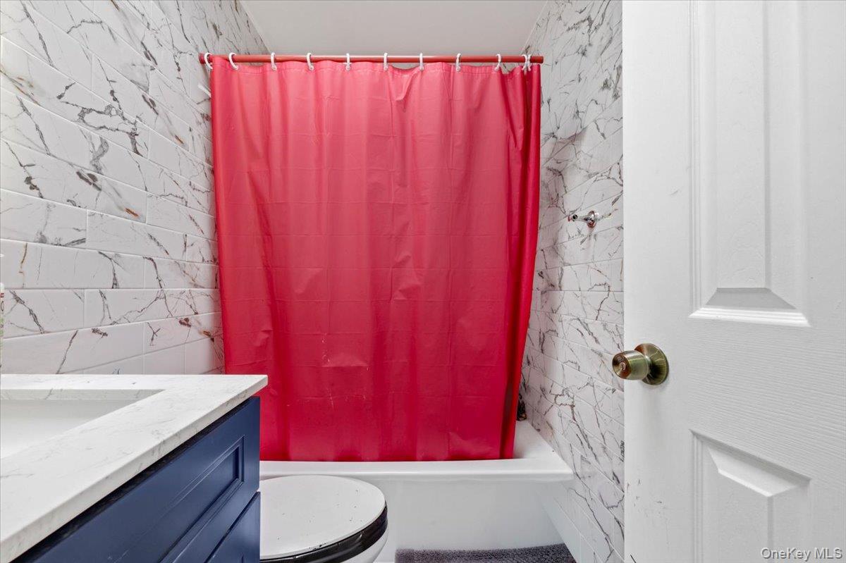 #19 photo, 14415 Lux Road, Jamaica , NY 11435