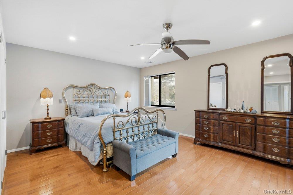 #15 photo, 8 Wimbledon Court, Jericho , NY 11753