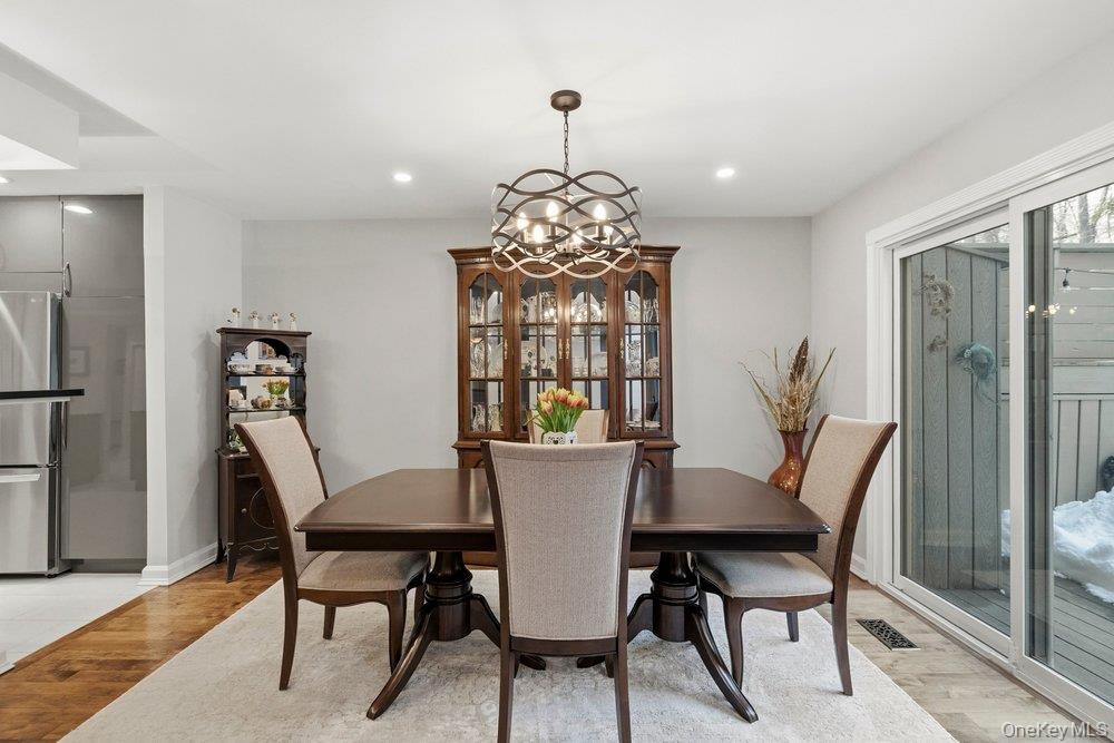 #9 photo, 8 Wimbledon Court, Jericho , NY 11753