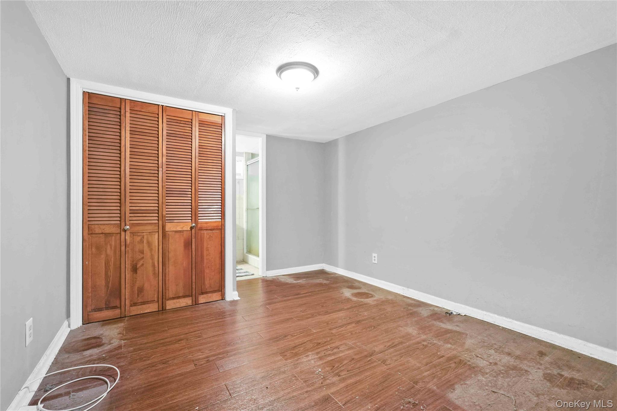 #20 photo, 686 Saint Anns Avenue, Bronx , NY 10455