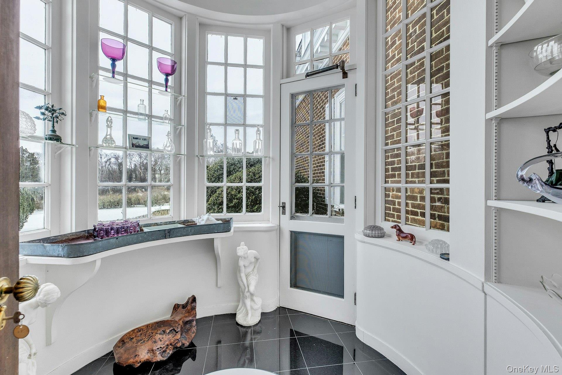 #8 photo, 2 Wallis Lane, سوفولك Saint James , NY 11780