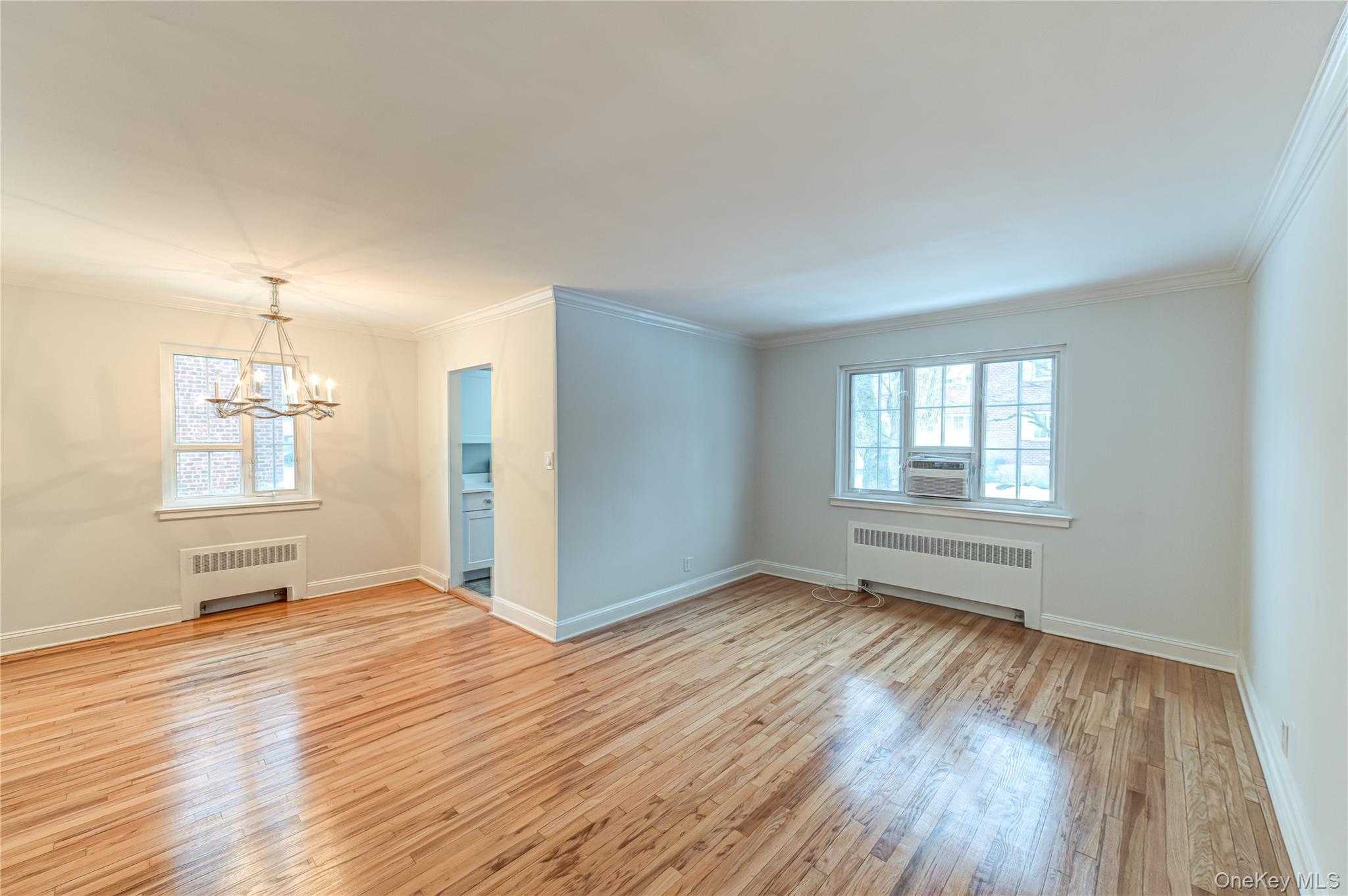 #4 photo, 26 Nathan Hale Drive, سوفولك Huntington , NY 11743