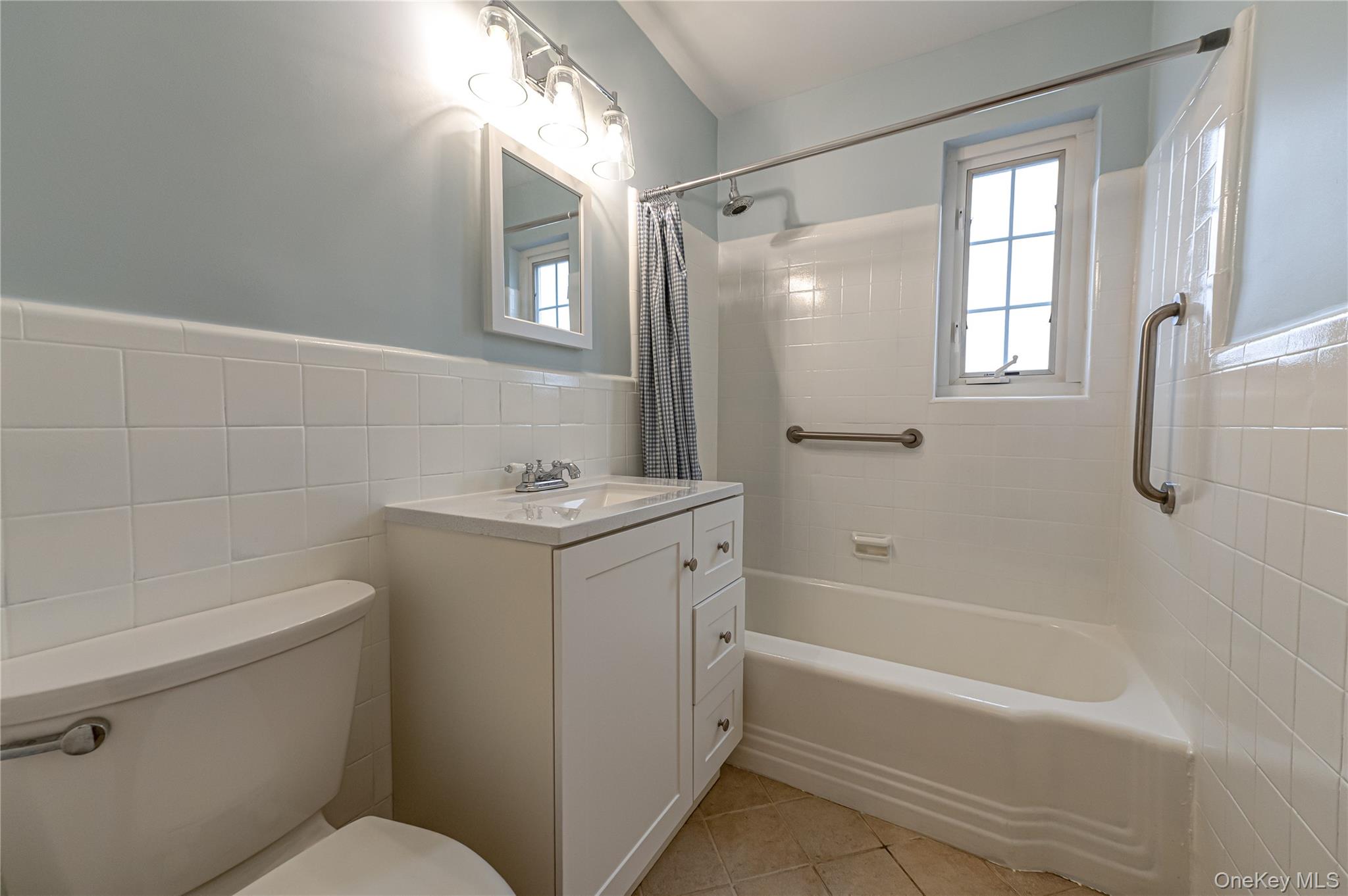 #7 photo, 26 Nathan Hale Drive, سوفولك Huntington , NY 11743