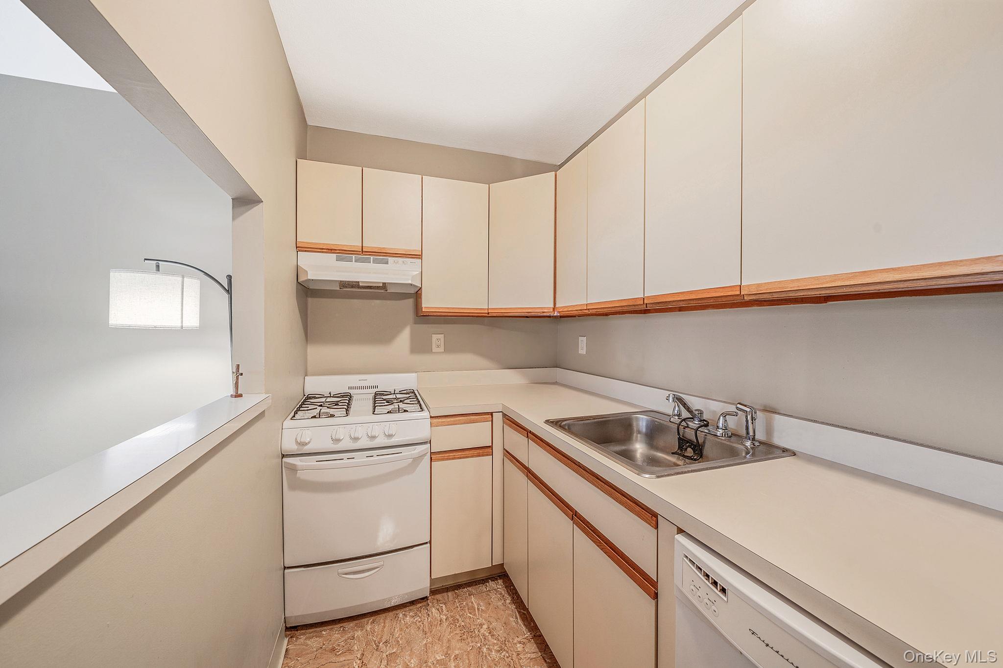 #9 photo, 460 Old Town Road, Port Jefferson Station , NY 11776