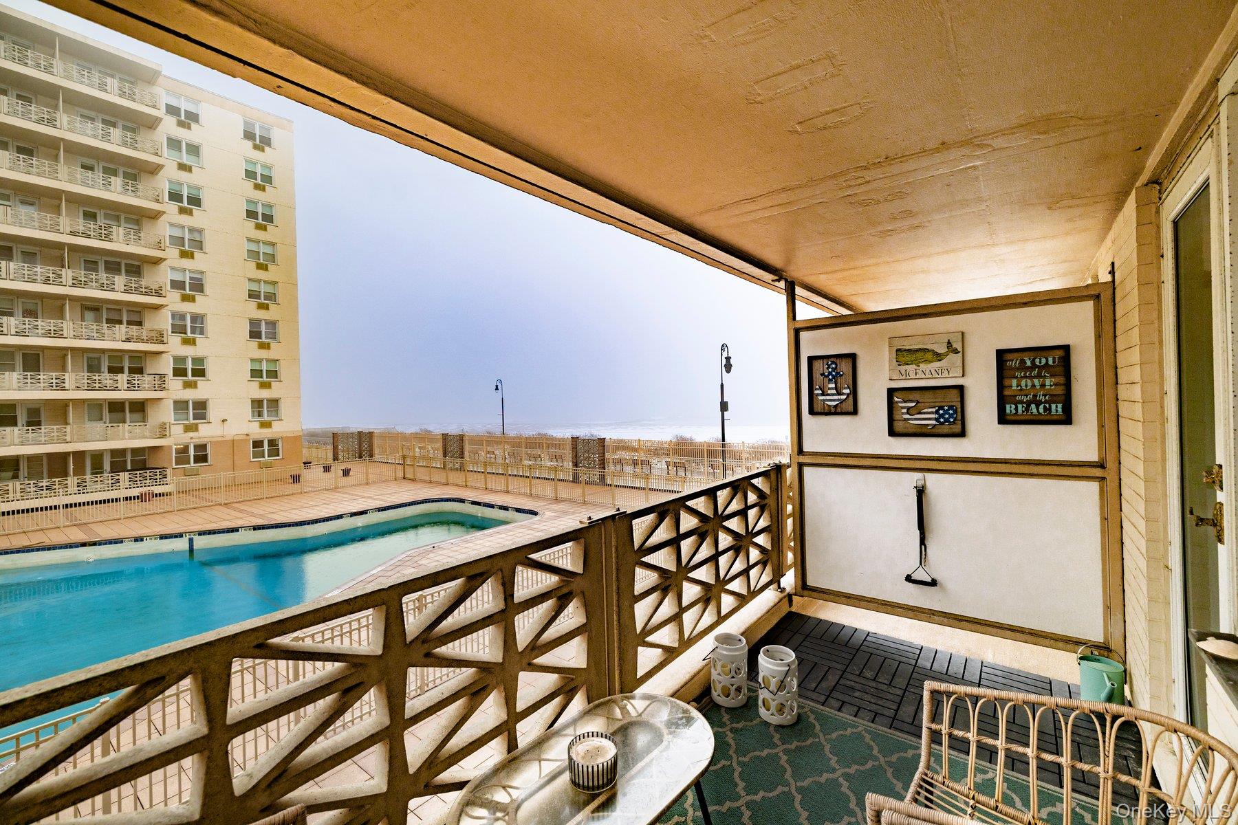 #14 photo, 430 Shore Road, מחוז נסאו Long Beach , NY 11561