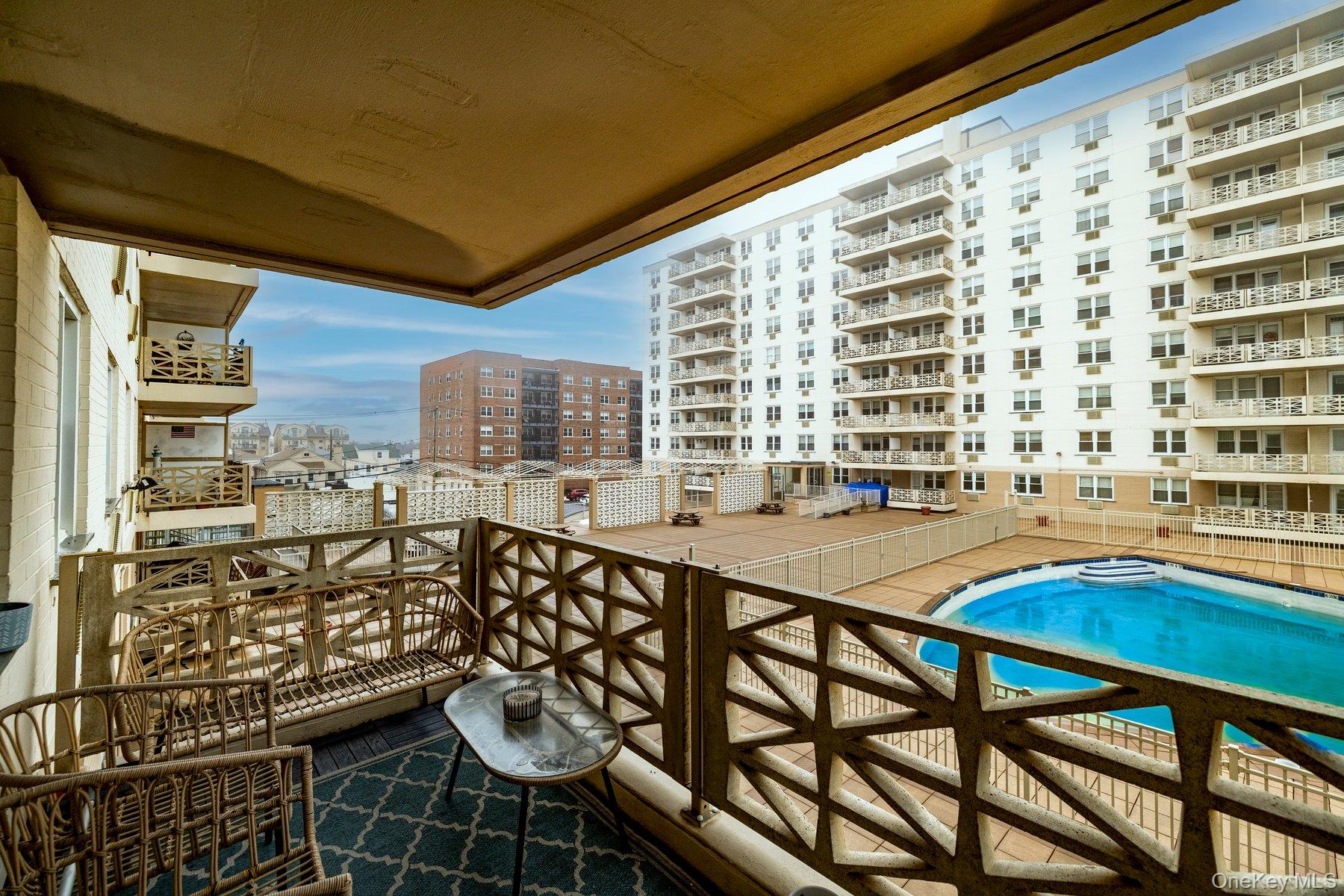 #15 photo, 430 Shore Road, מחוז נסאו Long Beach , NY 11561