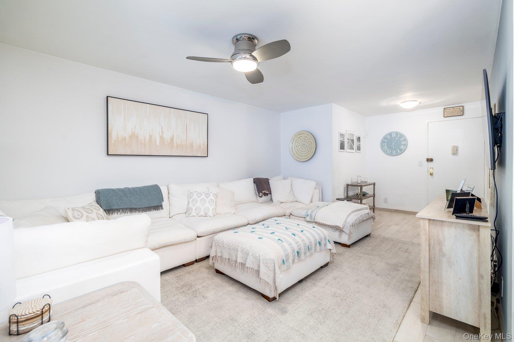 #2 photo, 430 Shore Road, מחוז נסאו Long Beach , NY 11561