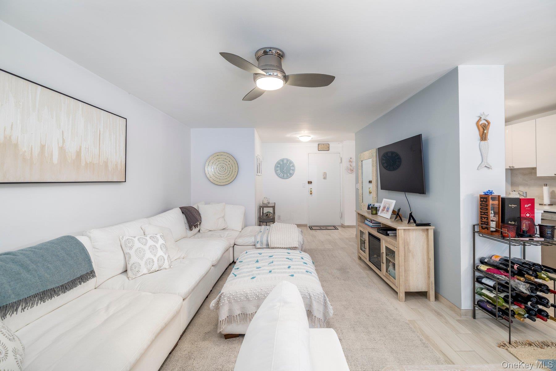 #4 photo, 430 Shore Road, מחוז נסאו Long Beach , NY 11561