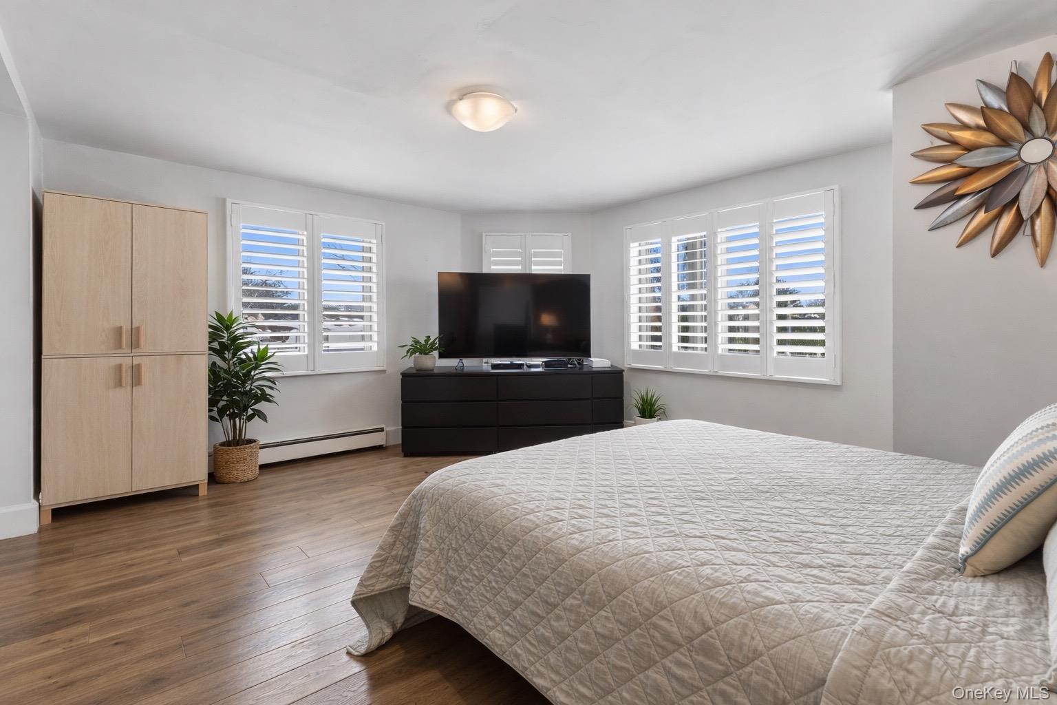 #10 photo, 450 N Dunton Avenue, East Patchogue , NY 11772