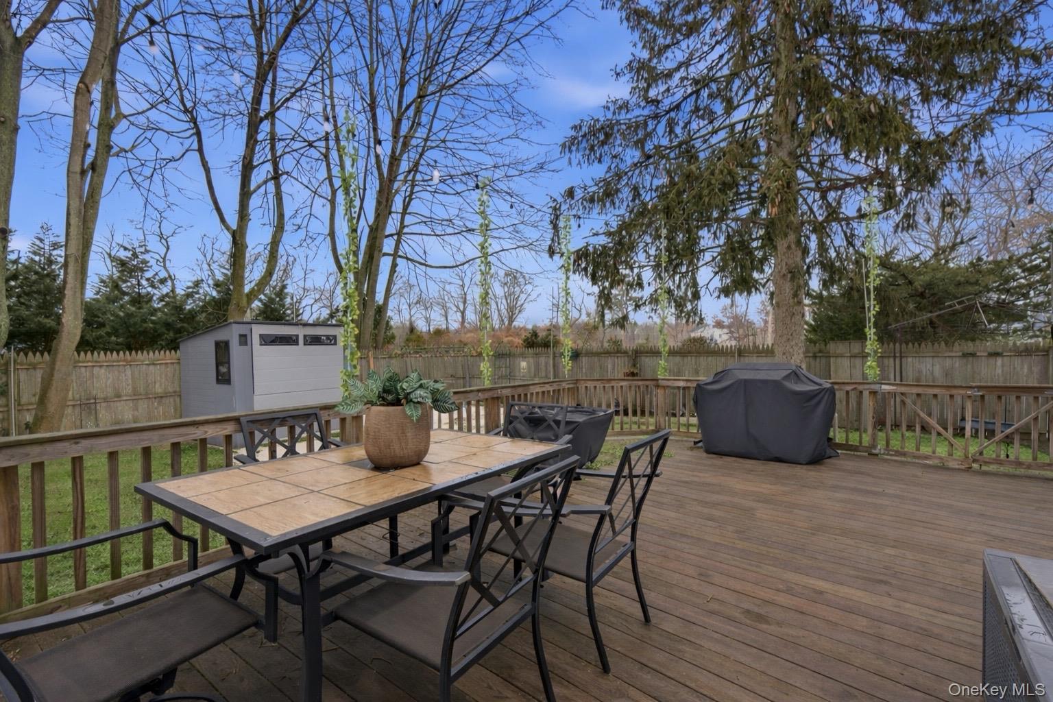 #20 photo, 450 N Dunton Avenue, East Patchogue , NY 11772