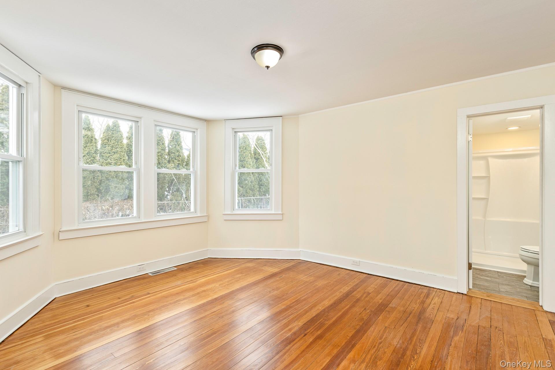 #16 photo, 768 Old Medford Avenue, Medford , NY 11763