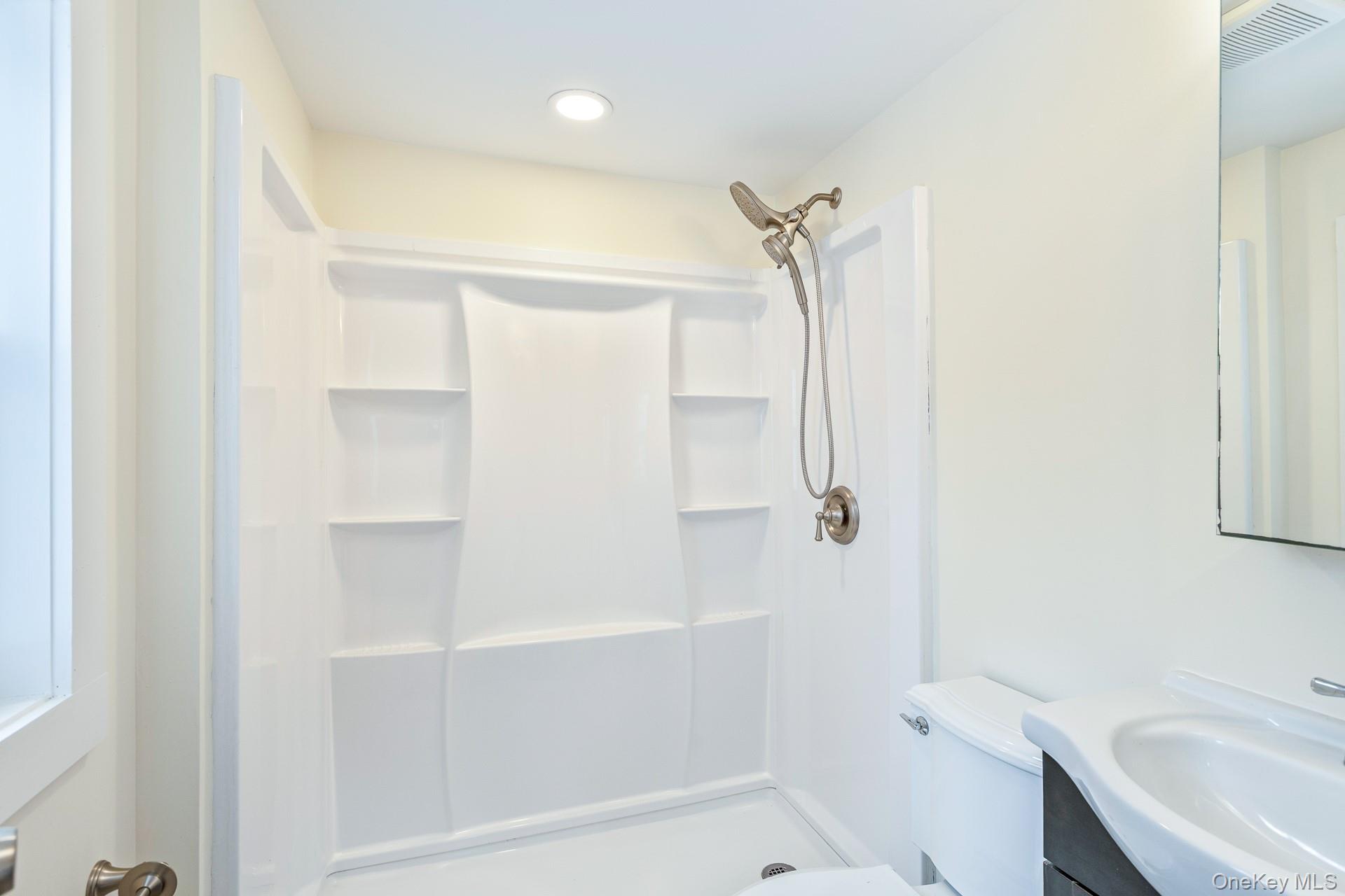 #17 photo, 768 Old Medford Avenue, Medford , NY 11763