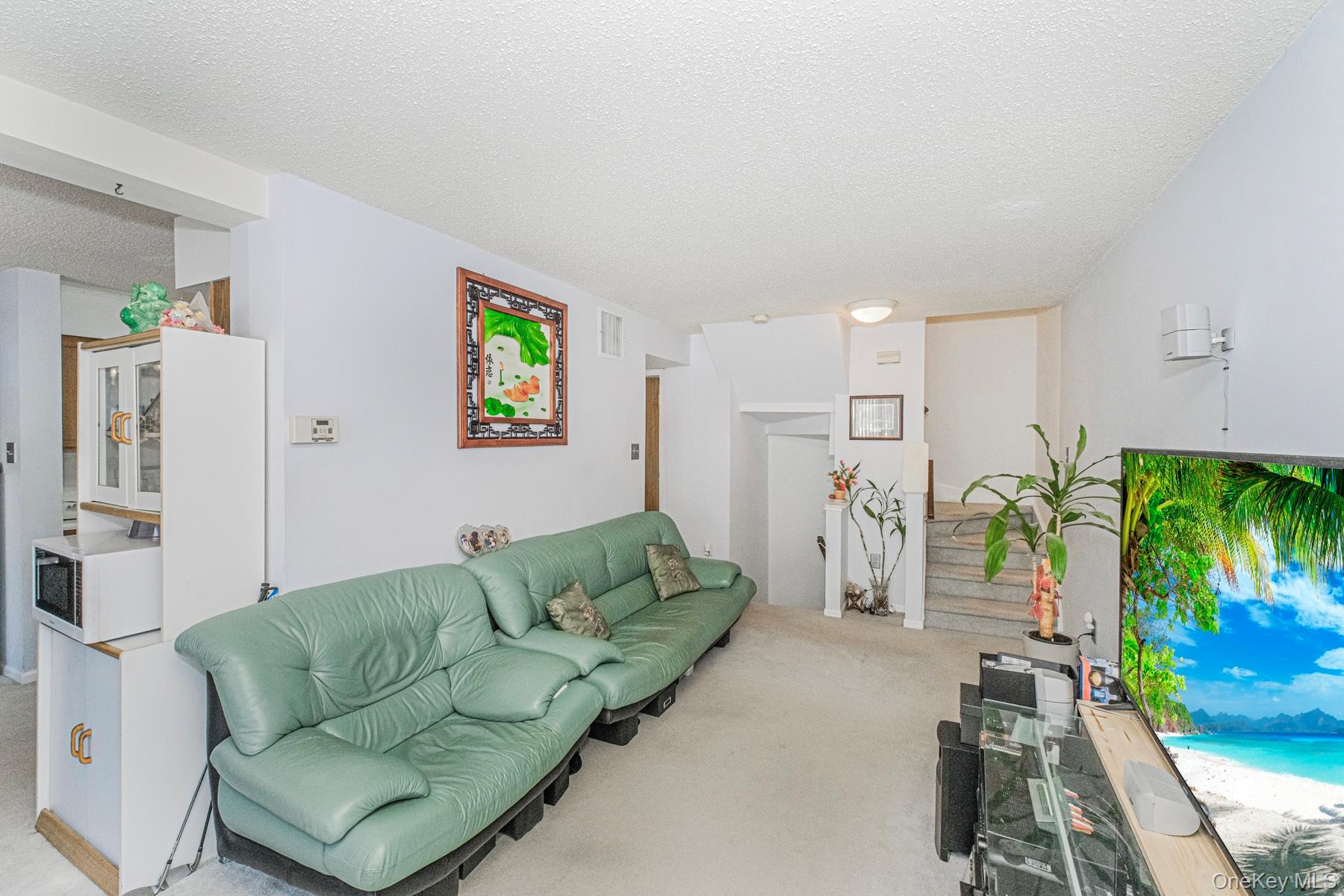 #3 photo, 212 ilyssa way, Staten Island , NY 10312