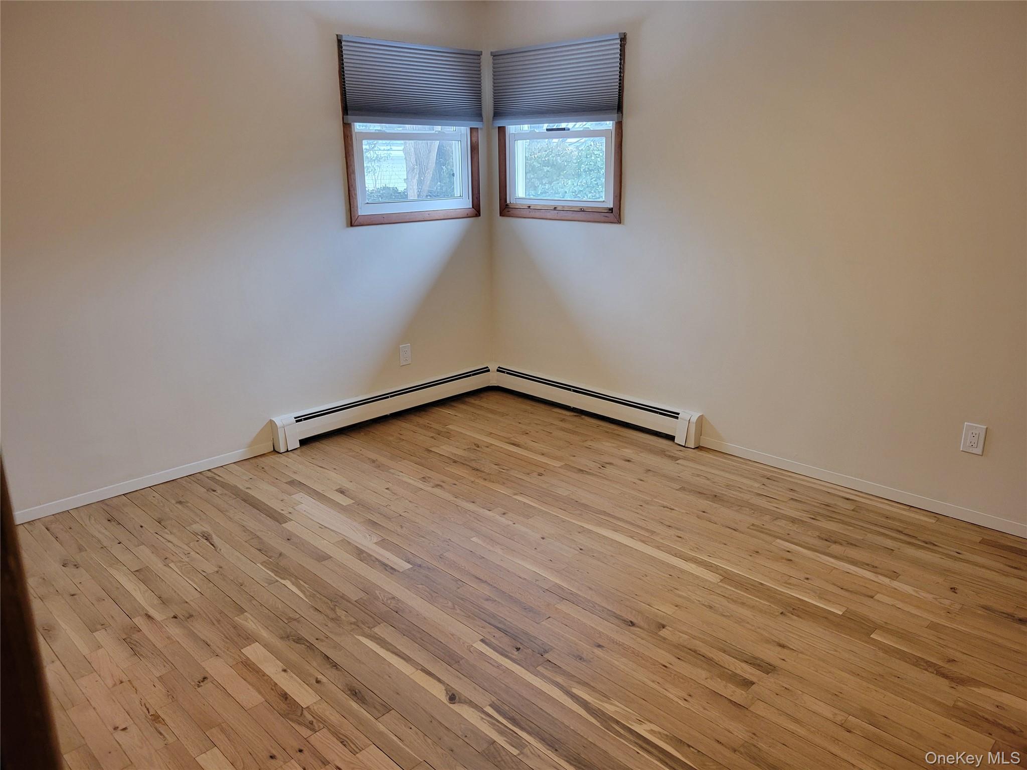 #4 photo, 71 Cayuga Avenue, 东长岛 South Setauket , NY 11720