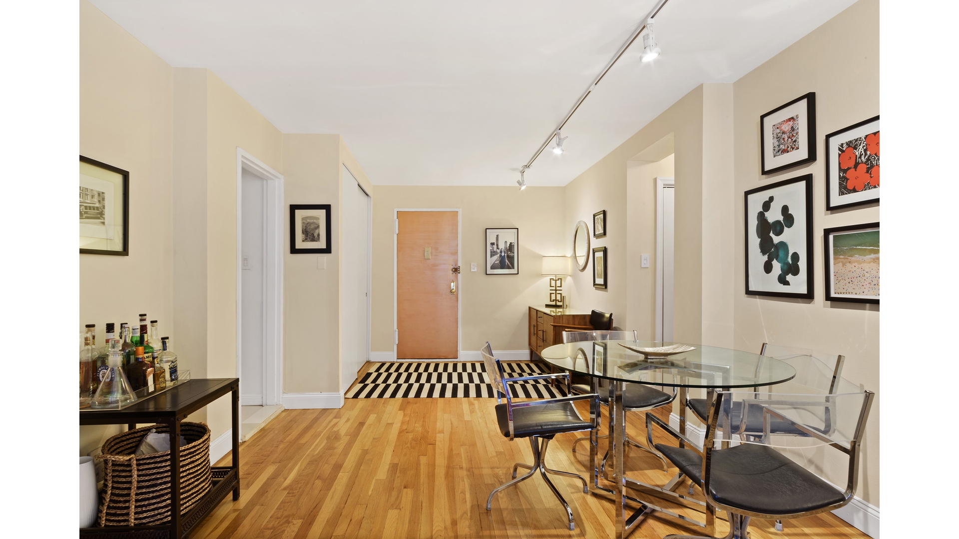 #4 photo, 140 7TH Avenue, Chelsea , NY 10011