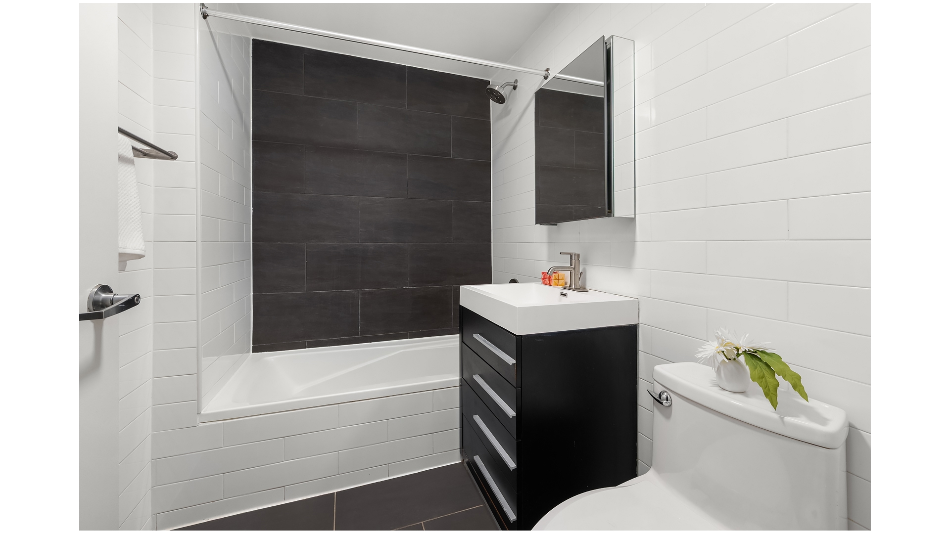 #7 photo, 93 WAVERLY Avenue, Clinton Hill , NY 11205