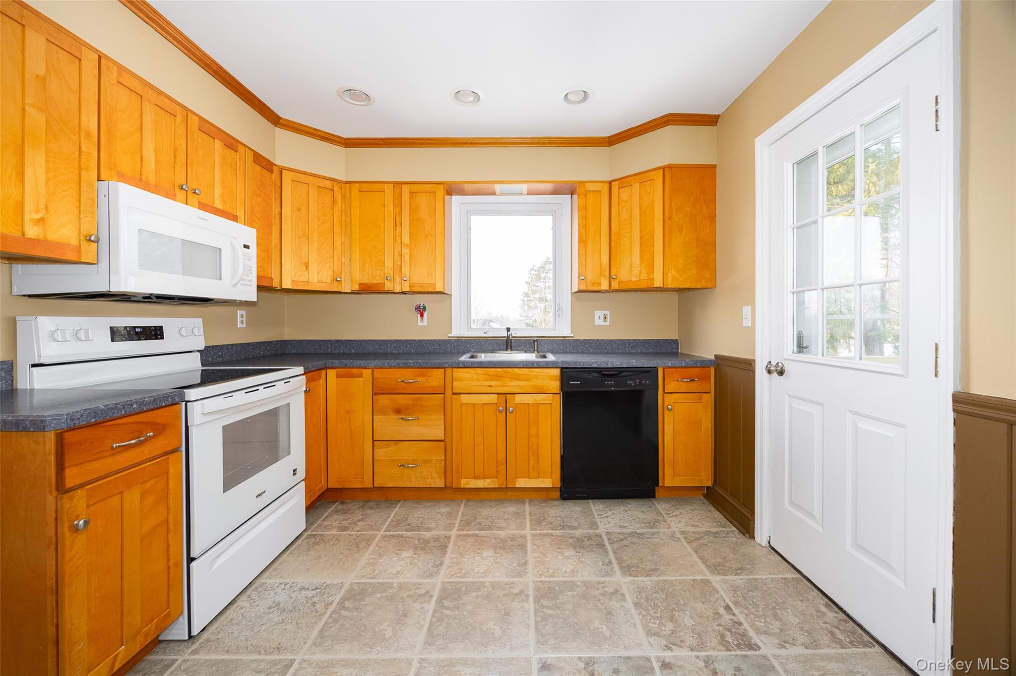 #4 photo, 13 Robert Road, Poughkeepsie , NY 12603