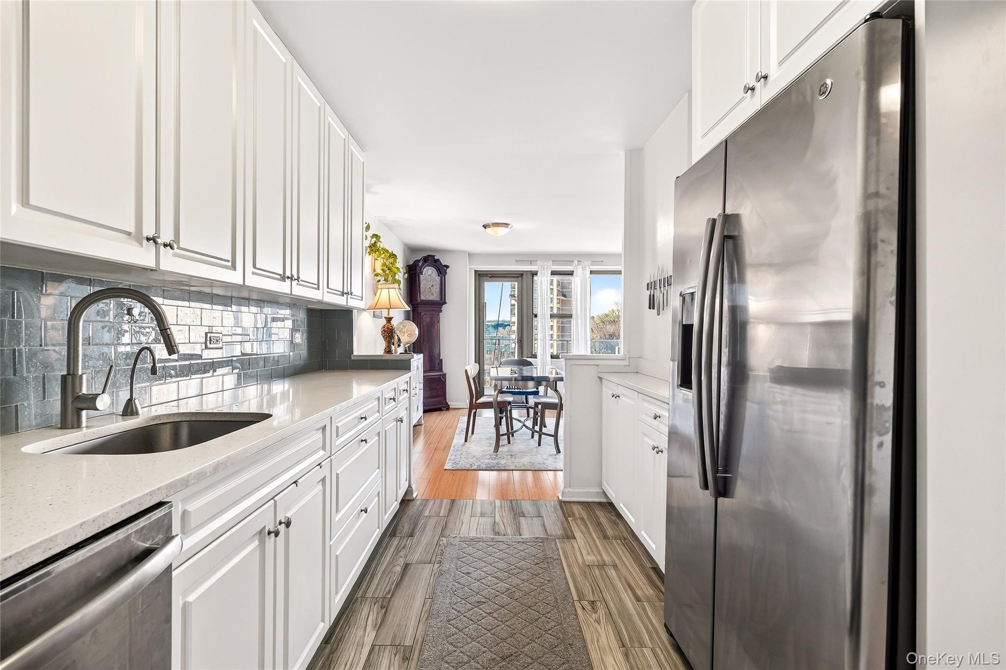 #9 photo, 2500 Johnson Avenue, Bronx , NY 10463