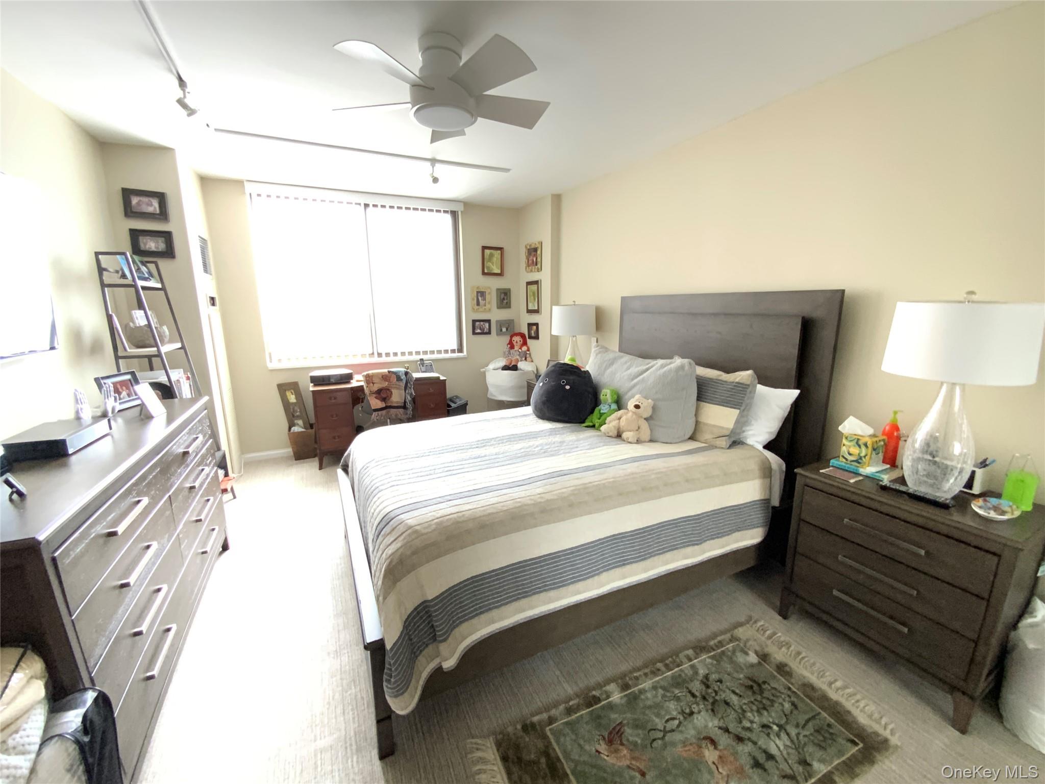 #11 photo, 27110 Grand Central Parkway, Floral Park , NY 11005