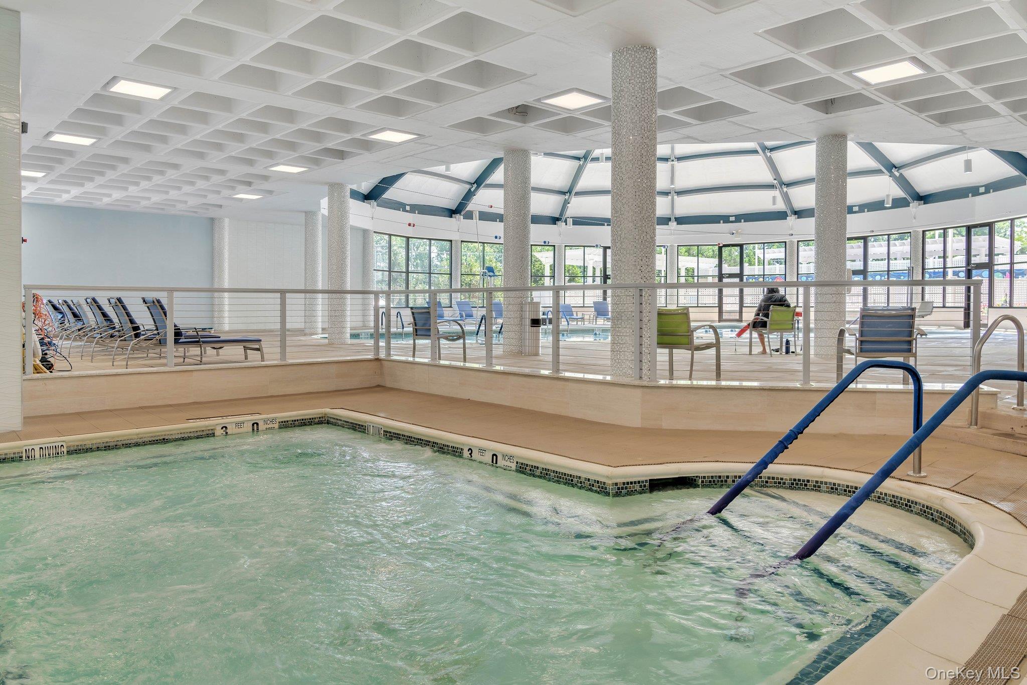 #19 photo, 27110 Grand Central Parkway, Floral Park , NY 11005