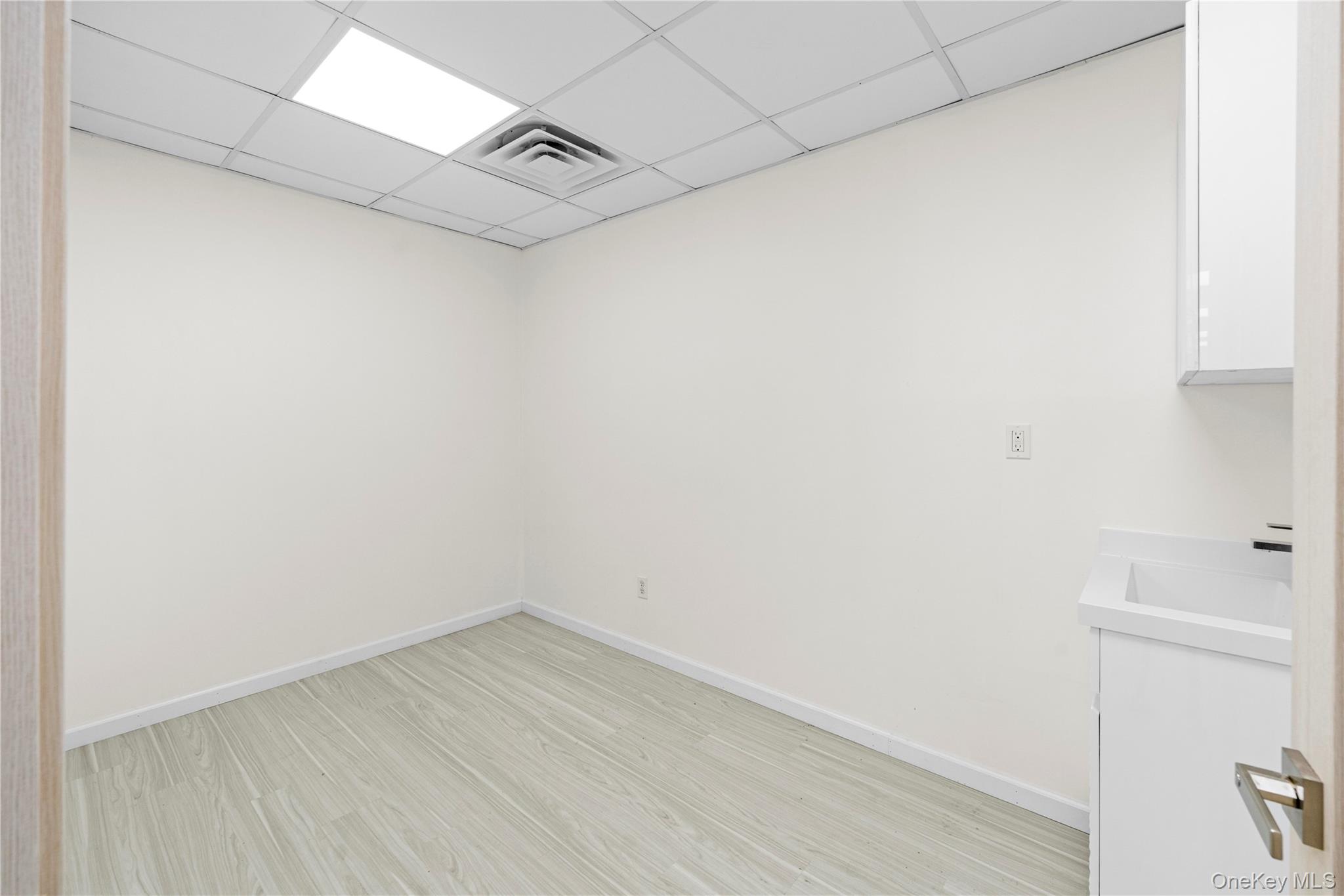 #11 photo, 134-43 Maple Avenue, Flushing , NY 11355