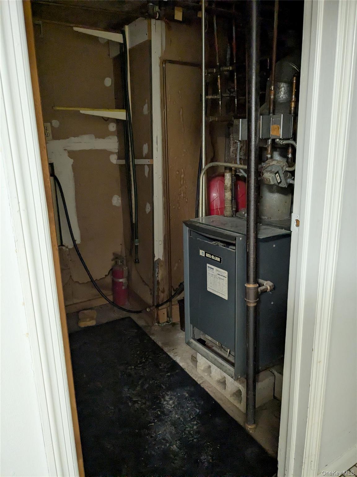 #5 photo, 90-23 54th Avenue, Elmhurst , NY 11373