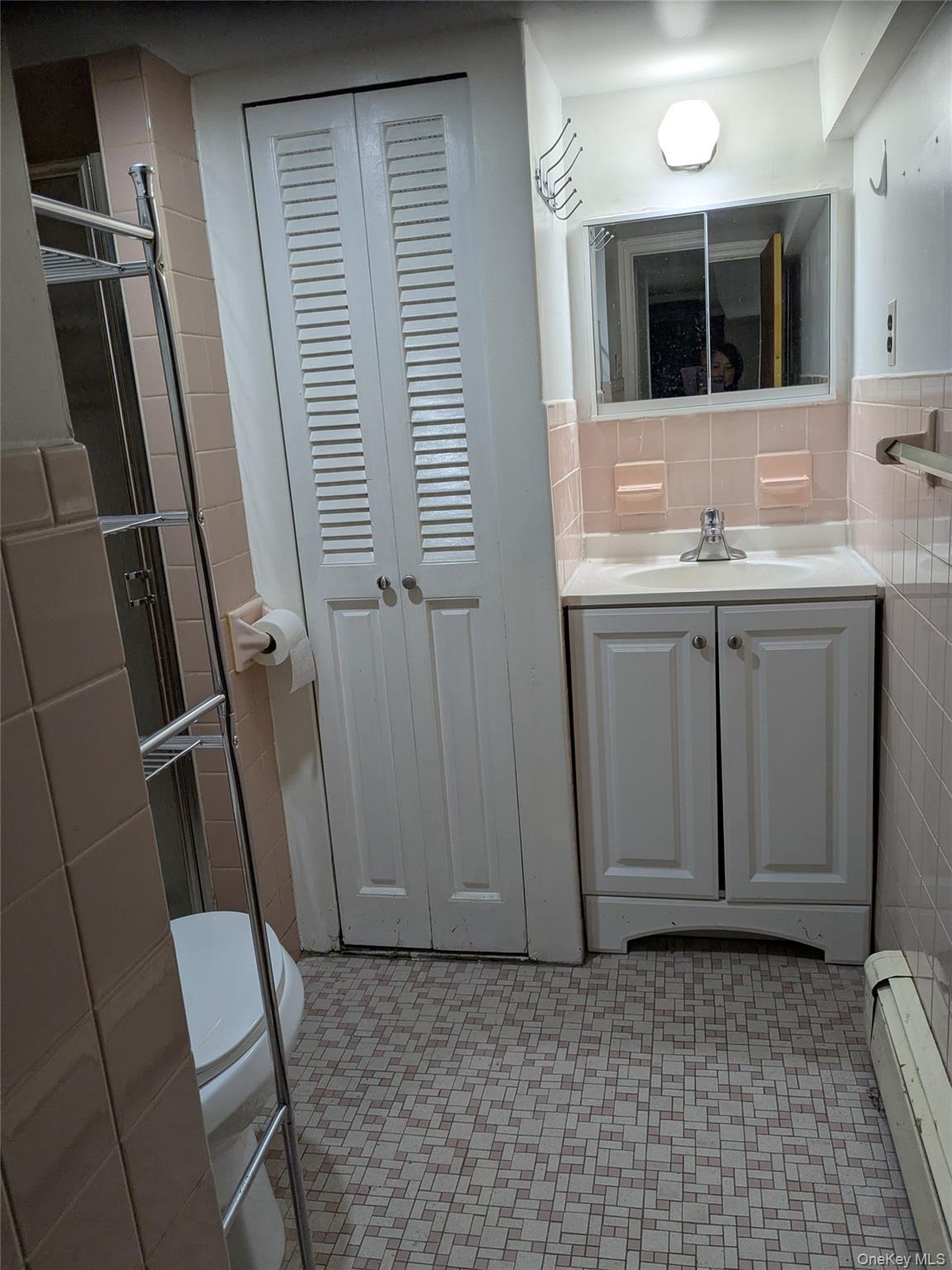 #6 photo, 90-23 54th Avenue, Elmhurst , NY 11373