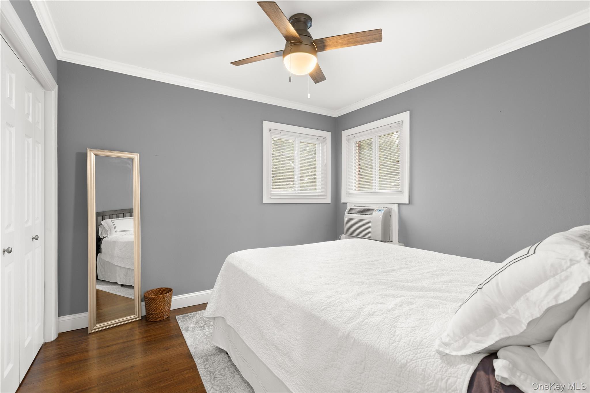 #11 photo, 326 Edmunton Drive, North Babylon , NY 11703