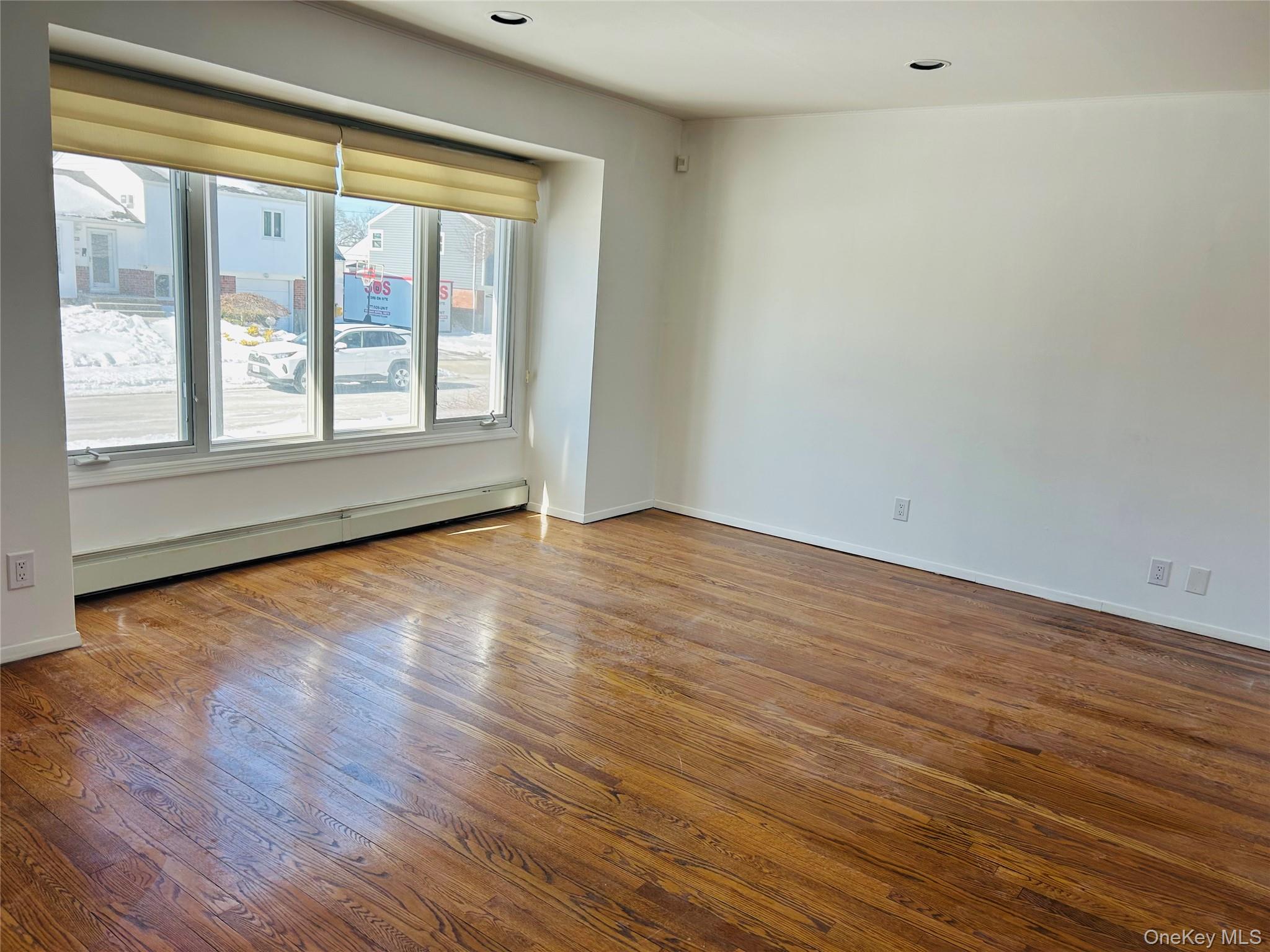 #2 photo, 19 Alan Court, 長島 Plainview , NY 11803