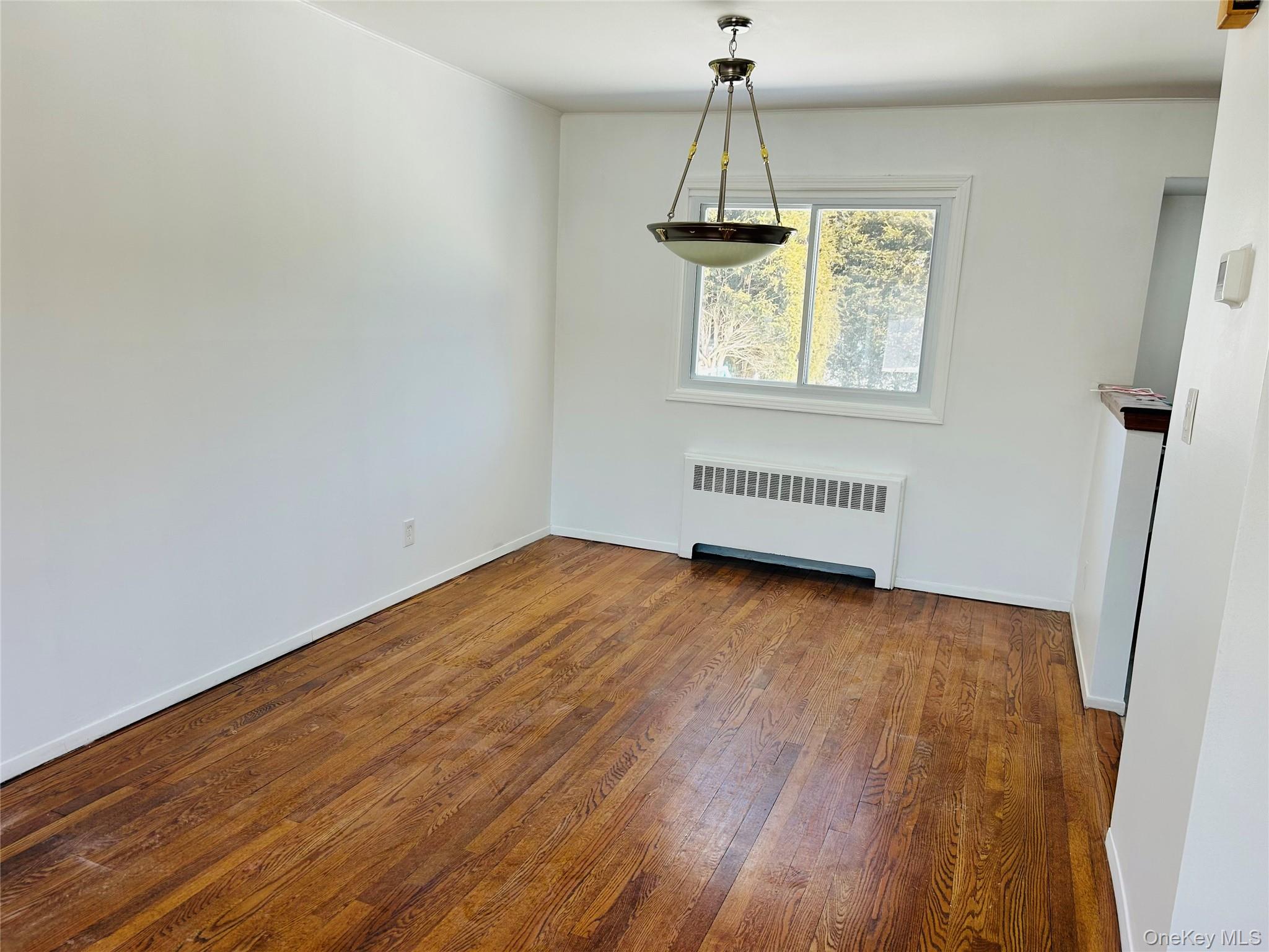 #3 photo, 19 Alan Court, 長島 Plainview , NY 11803