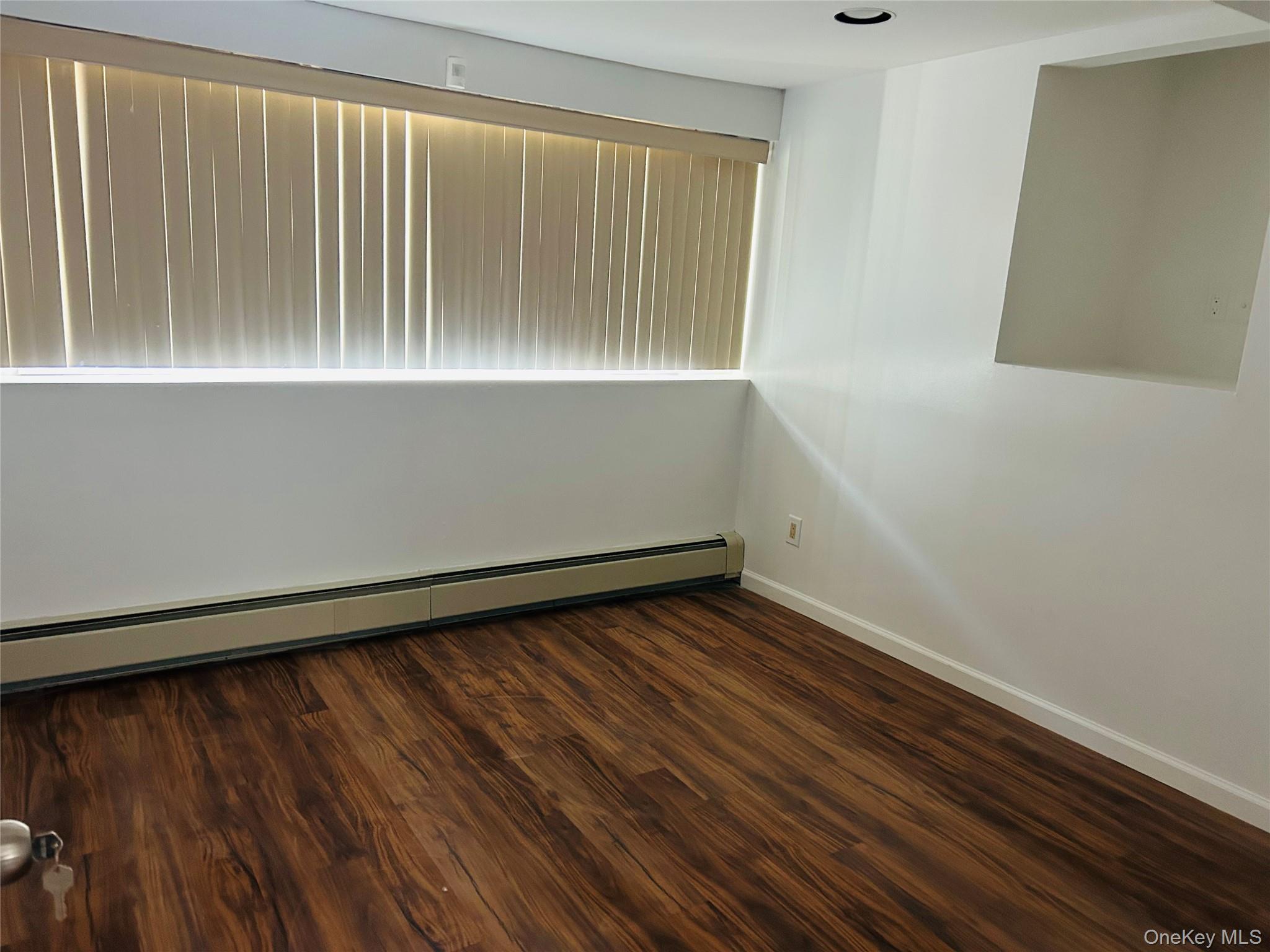 #9 photo, 19 Alan Court, 長島 Plainview , NY 11803