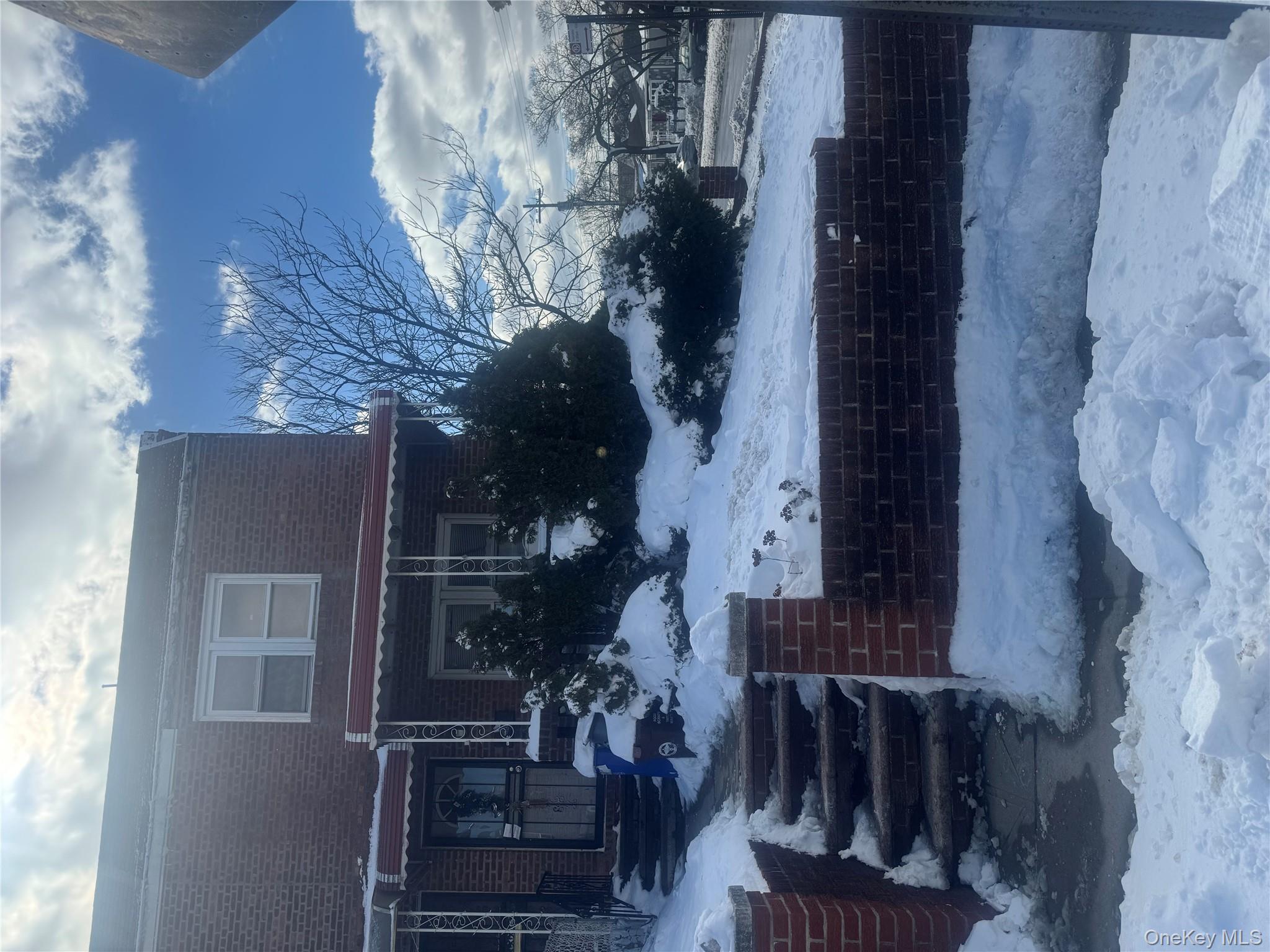 #1 photo, 21602 115th Court, কুইন্‌স Cambria Heights , NY 11411
