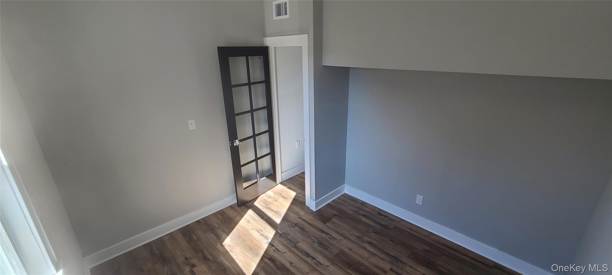 #6 photo, 308 New York Avenue, Huntington , NY 11743