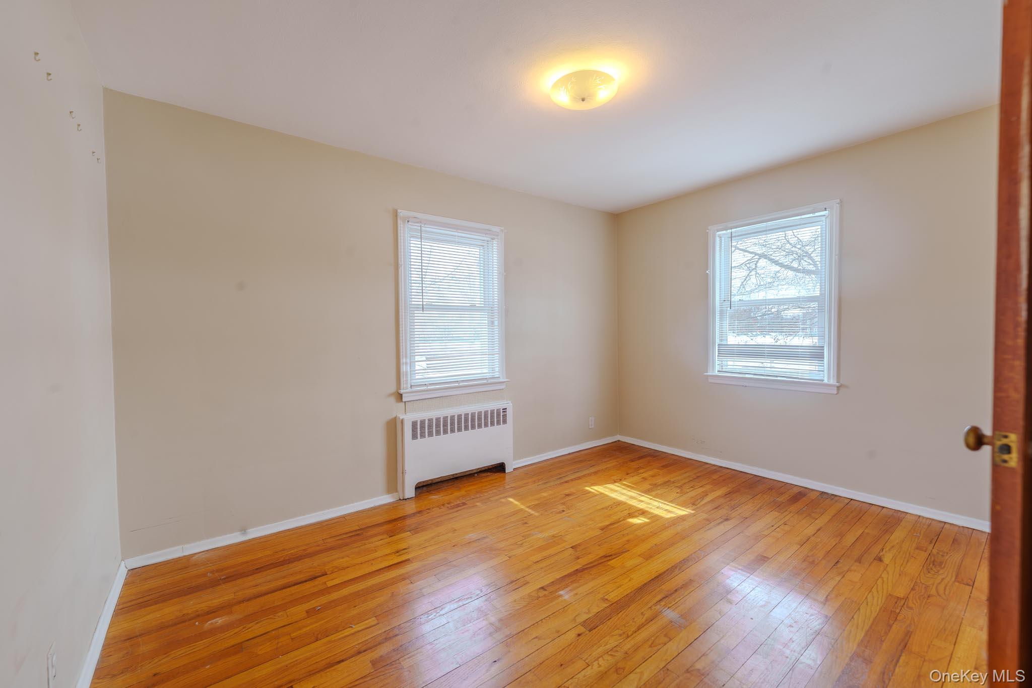 #10 photo, 160 Sackville Road, Garden City , NY 11530