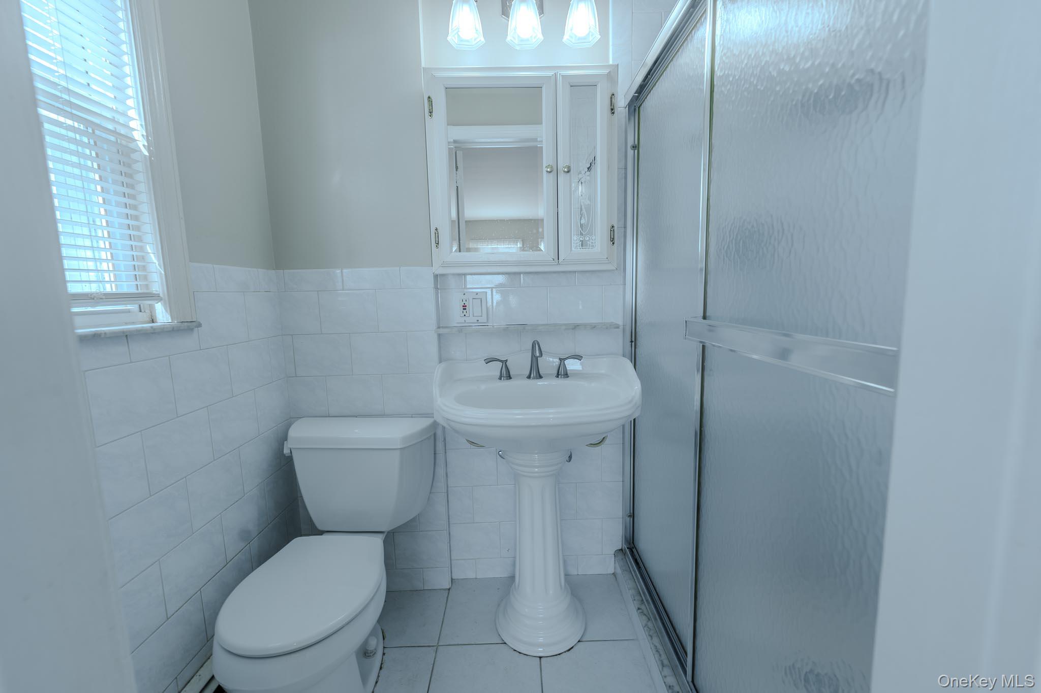 #12 photo, 160 Sackville Road, Garden City , NY 11530