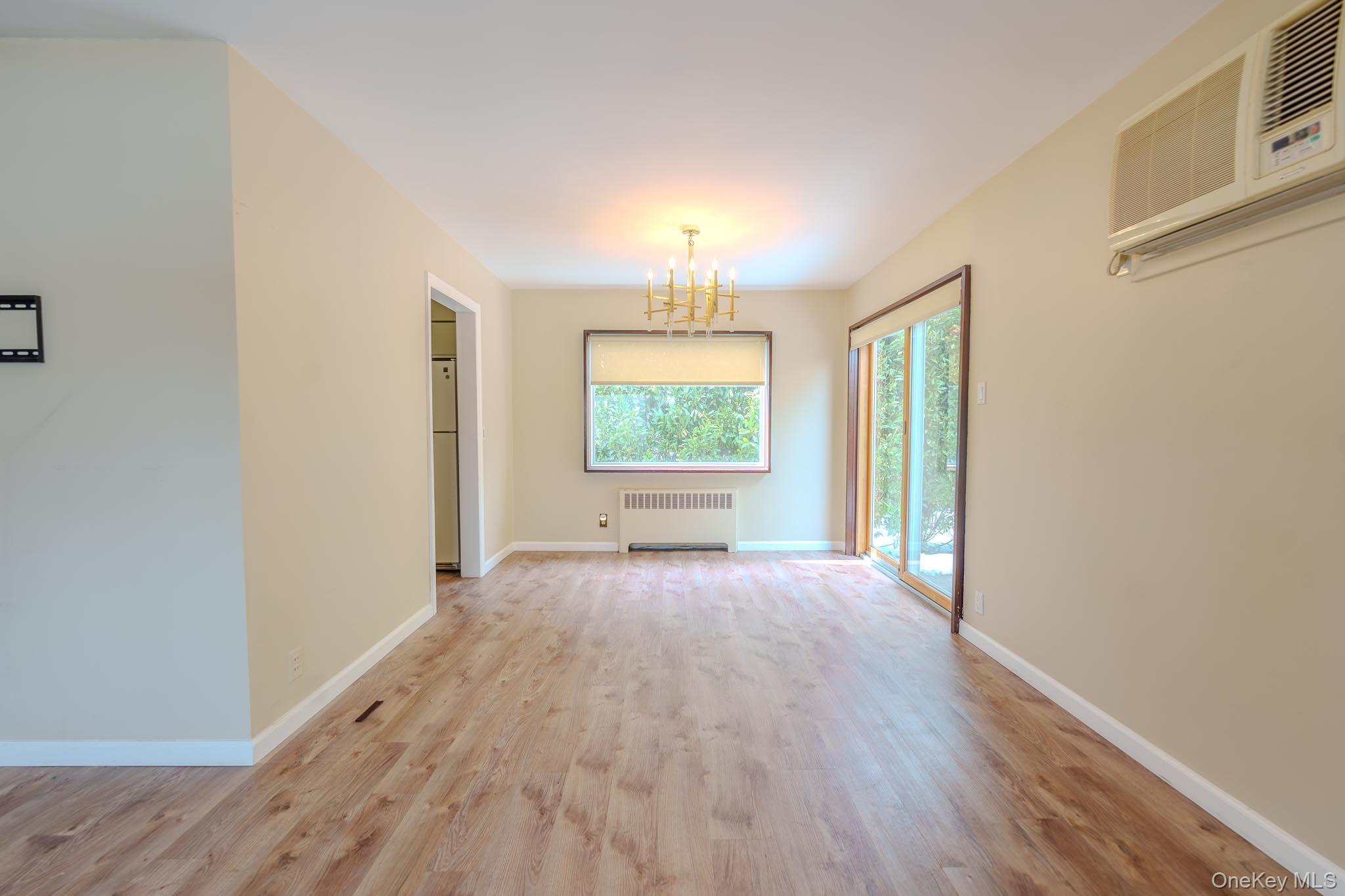 #7 photo, 160 Sackville Road, Garden City , NY 11530