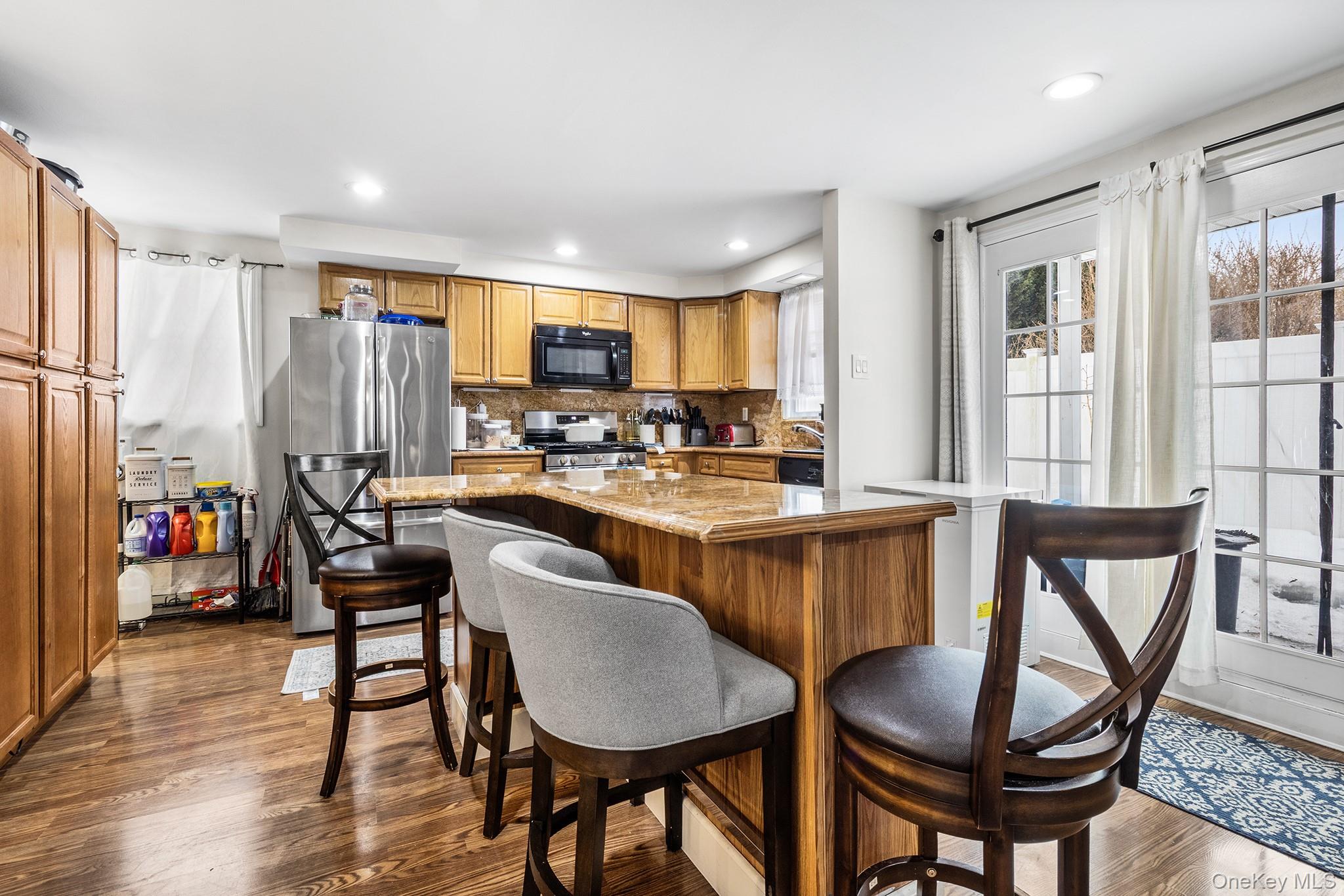 #8 photo, 19 Midland Boulevard, सफ़ोक काउंटी Ronkonkoma , NY 11779