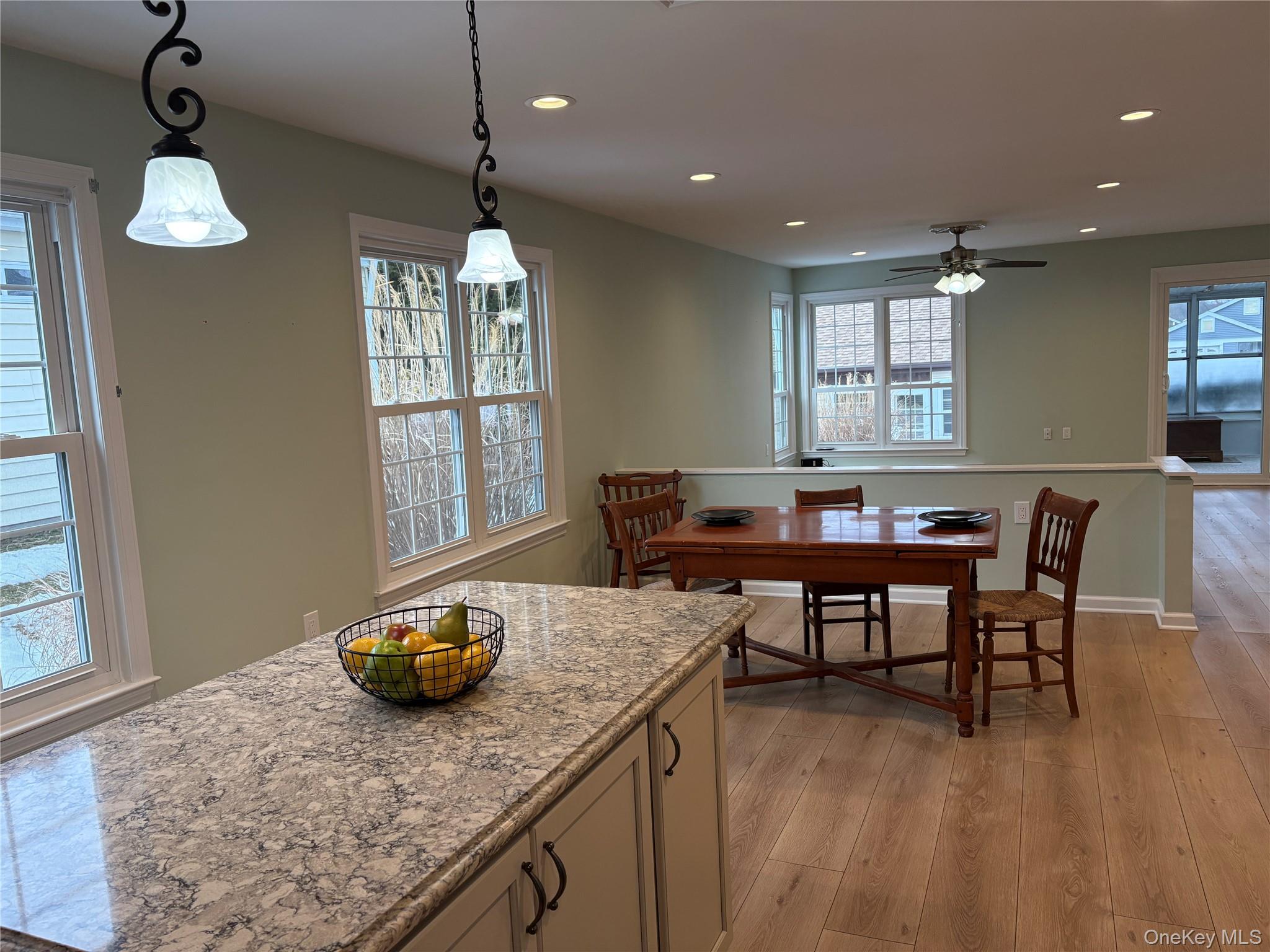 #5 photo, 498 Cranston Lane, 東長島 Ridge , NY 11961